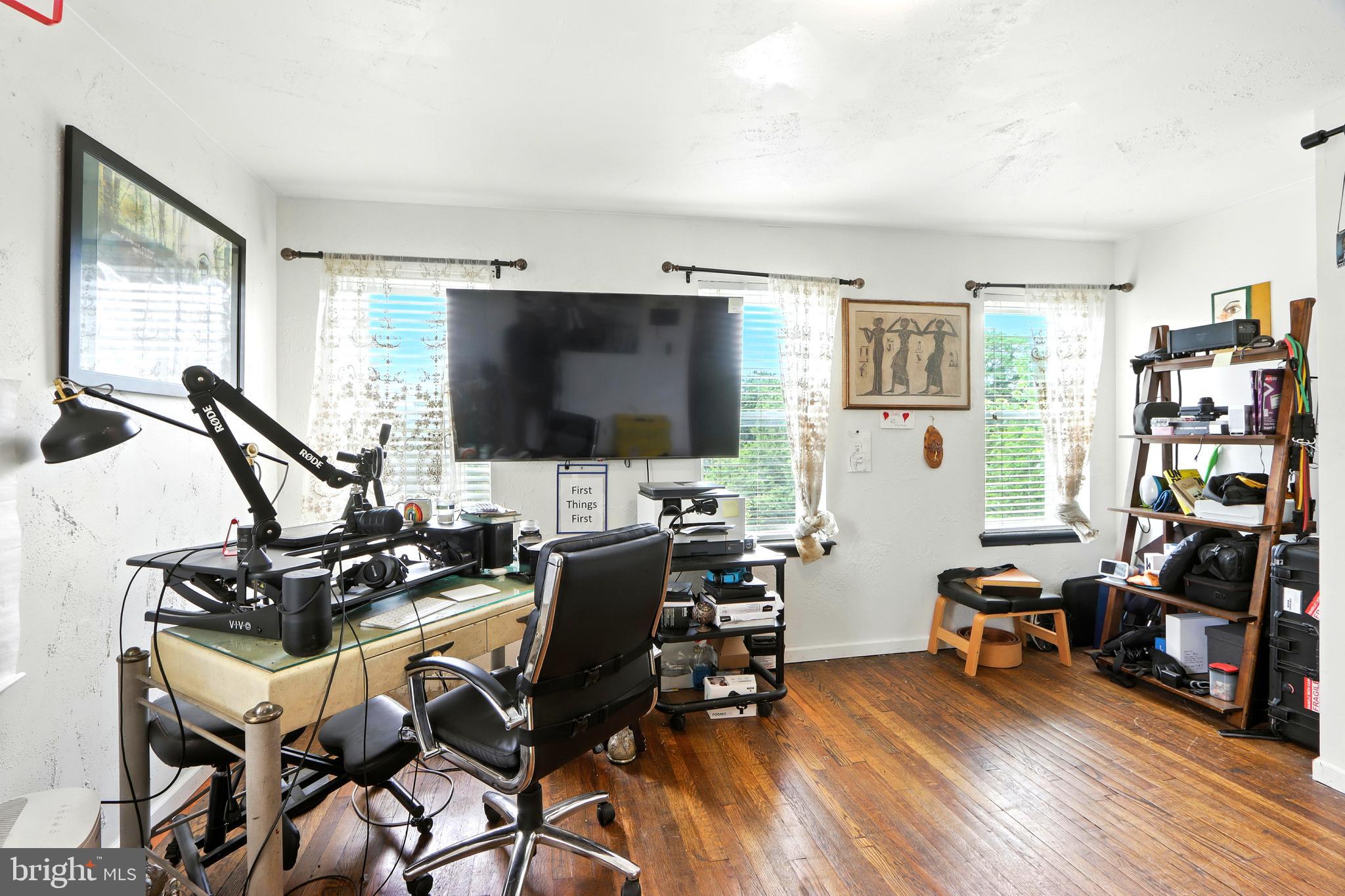 GREENMOUNT WEST - Residential