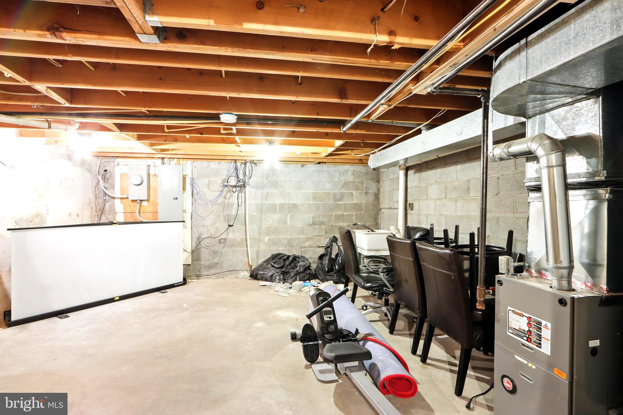 GREENMOUNT WEST - Residential