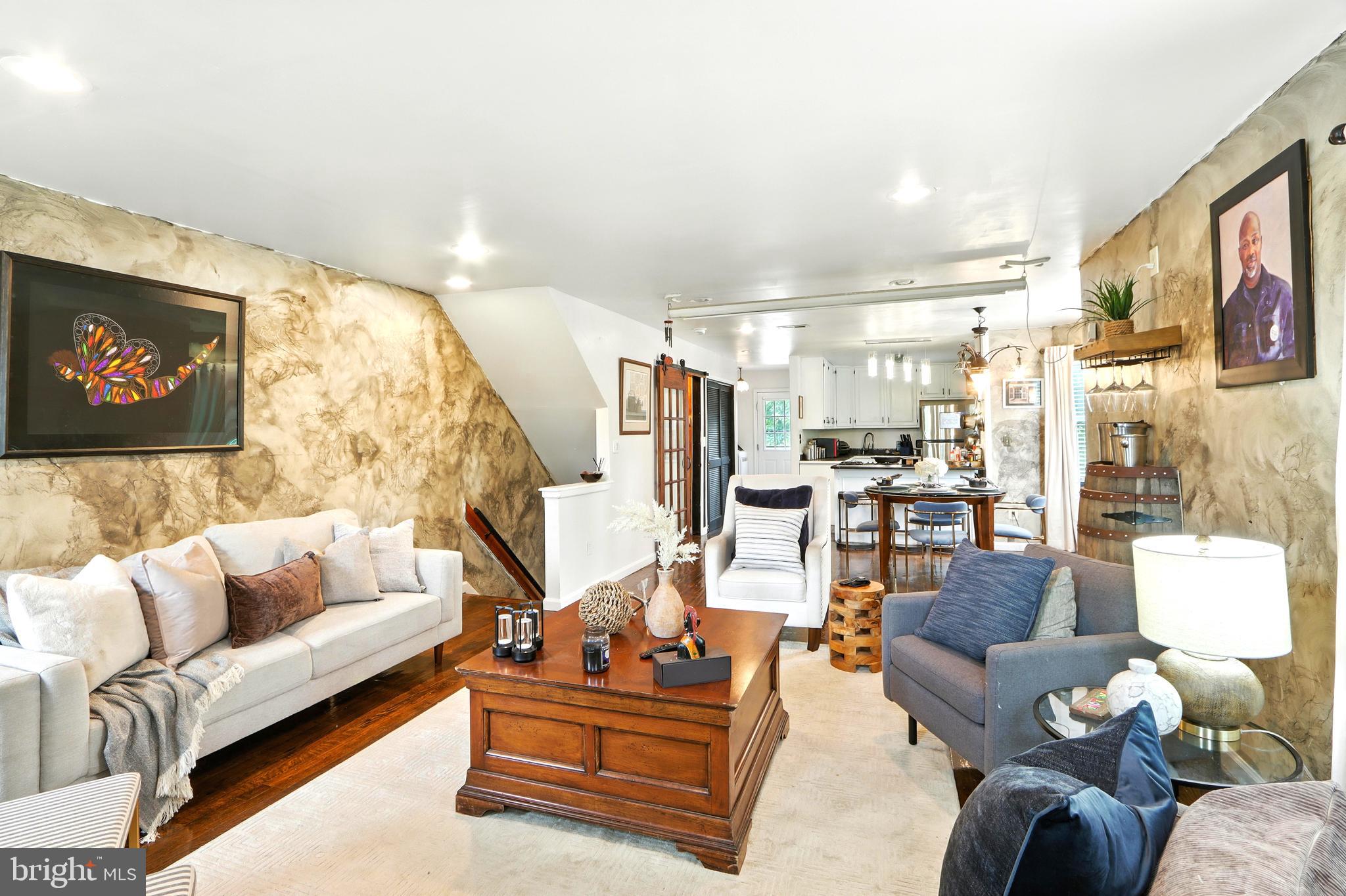 GREENMOUNT WEST - Residential