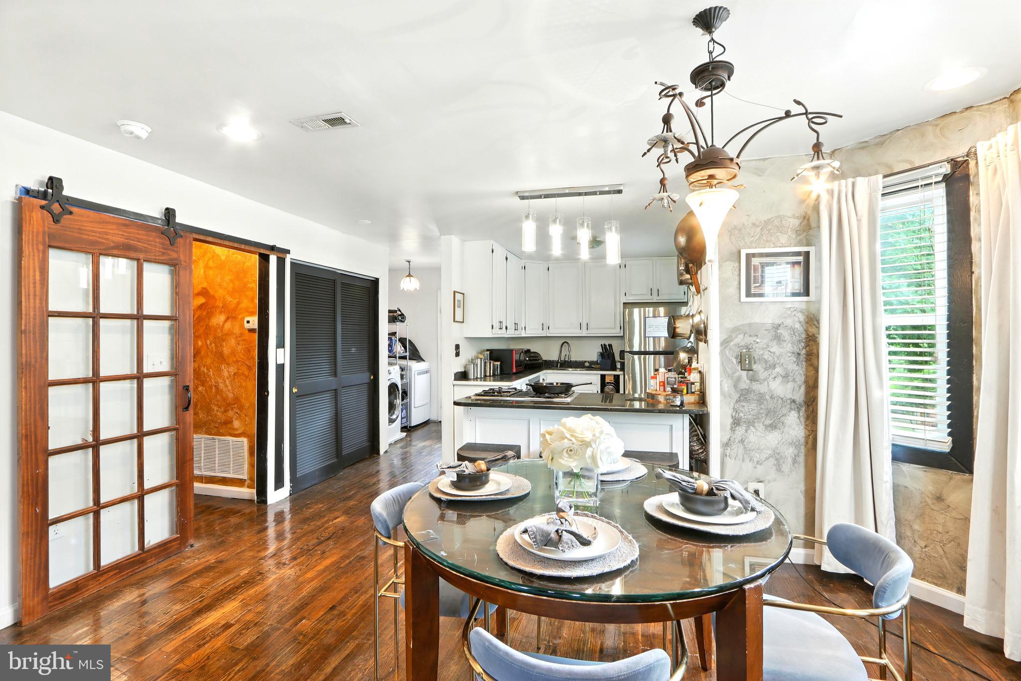 GREENMOUNT WEST - Residential