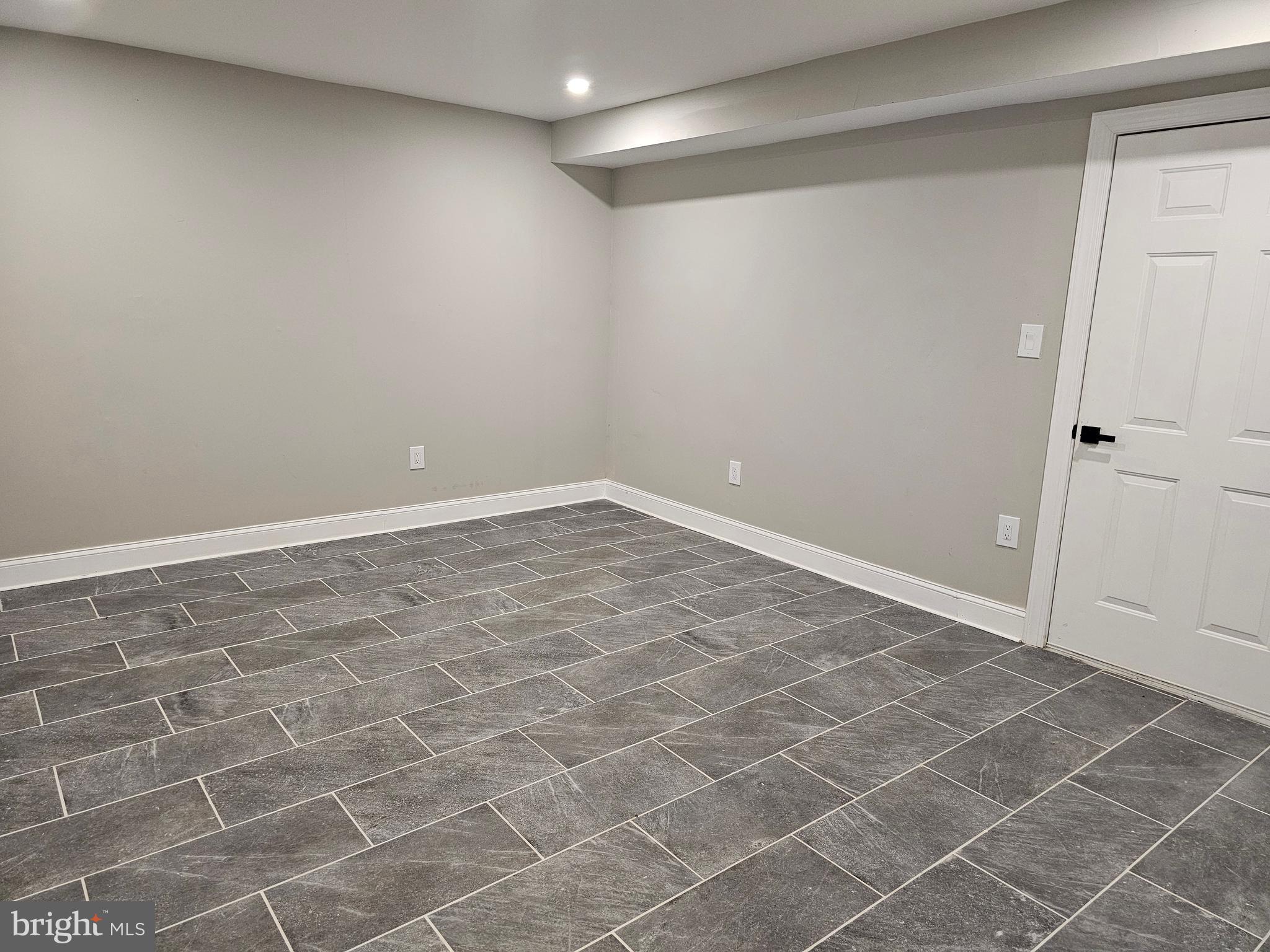 STONEHOUSE WOODED ESTATES - Residential Lease