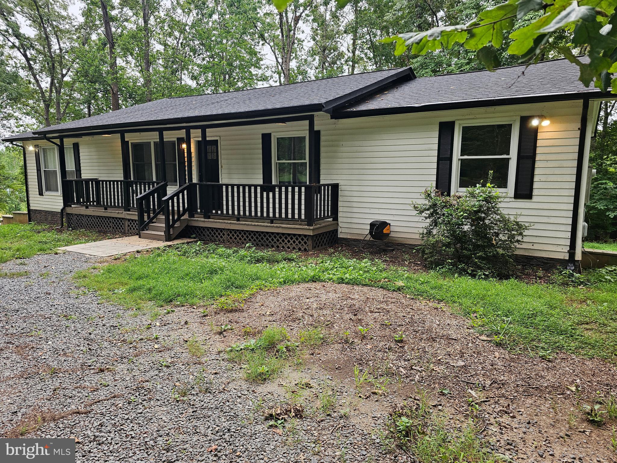 STONEHOUSE WOODED ESTATES - Residential Lease