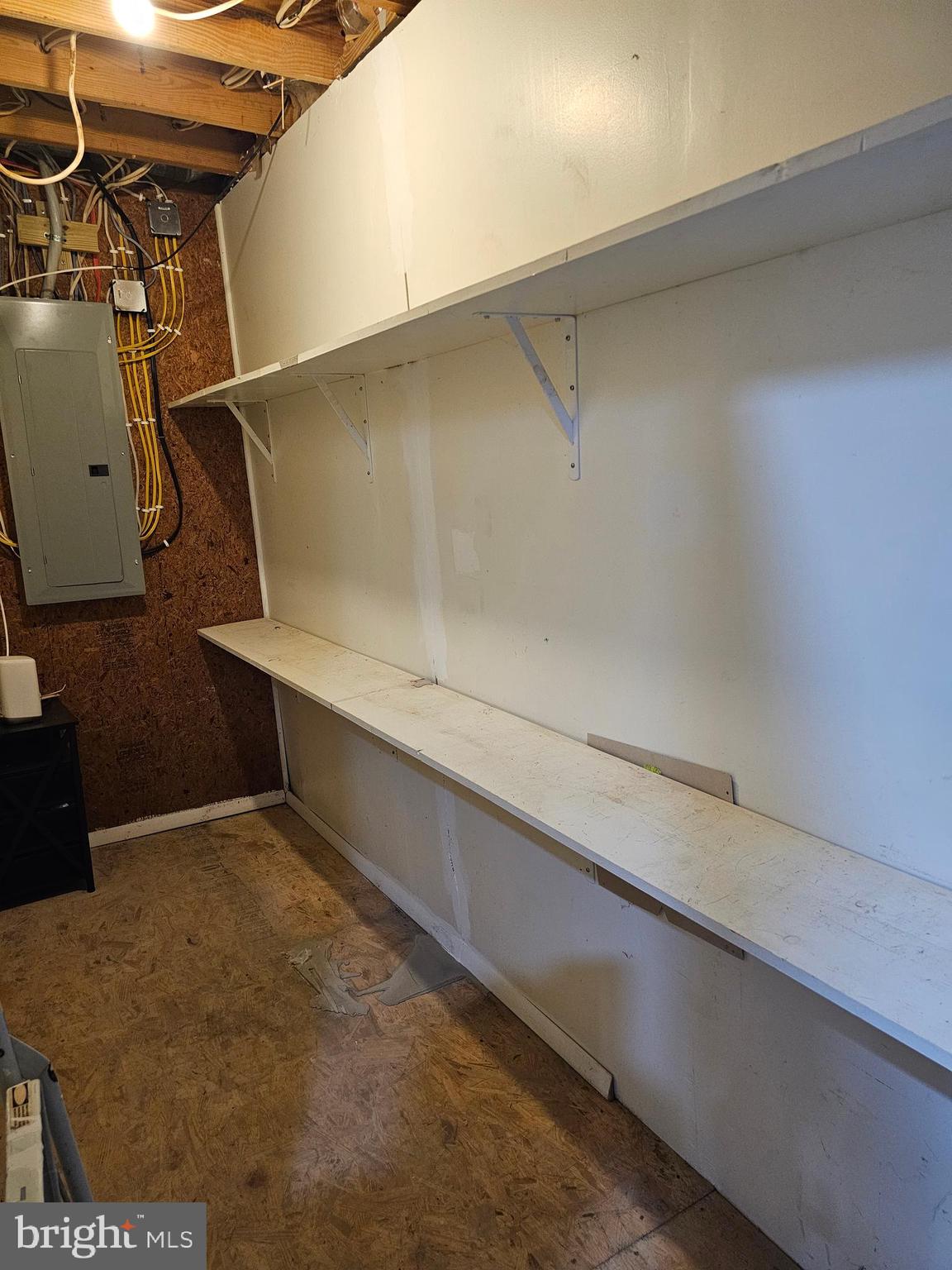 STONEHOUSE WOODED ESTATES - Residential Lease