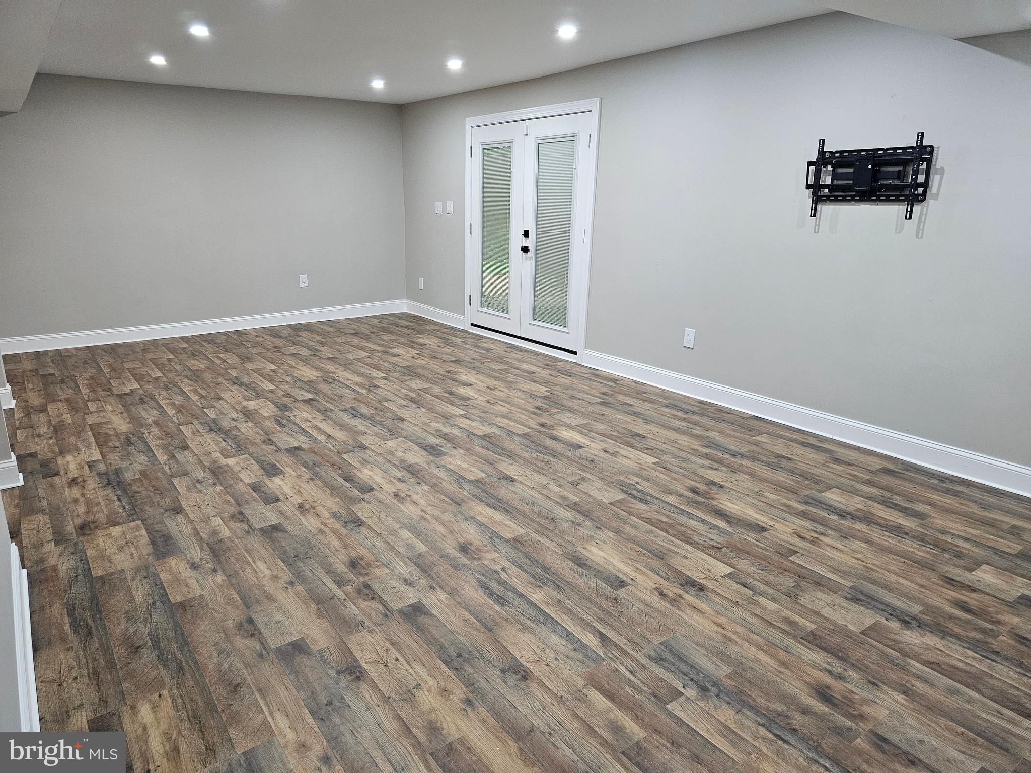 STONEHOUSE WOODED ESTATES - Residential Lease