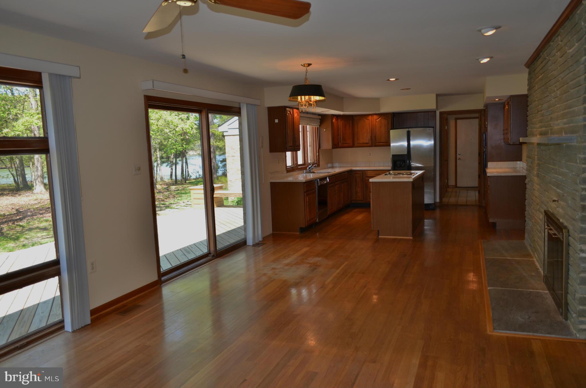 COVE CREEK CLUB - Residential