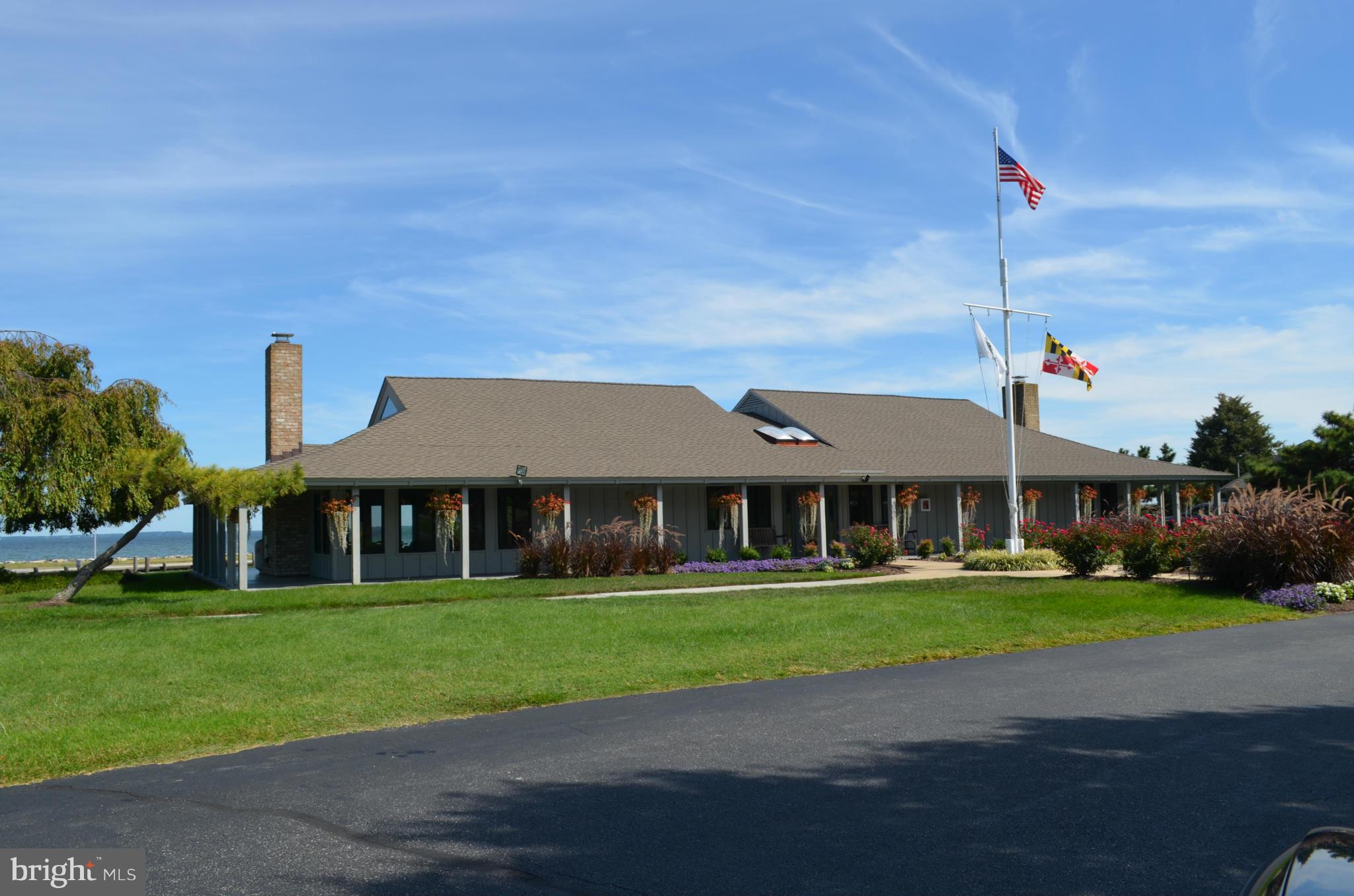 COVE CREEK CLUB - Residential