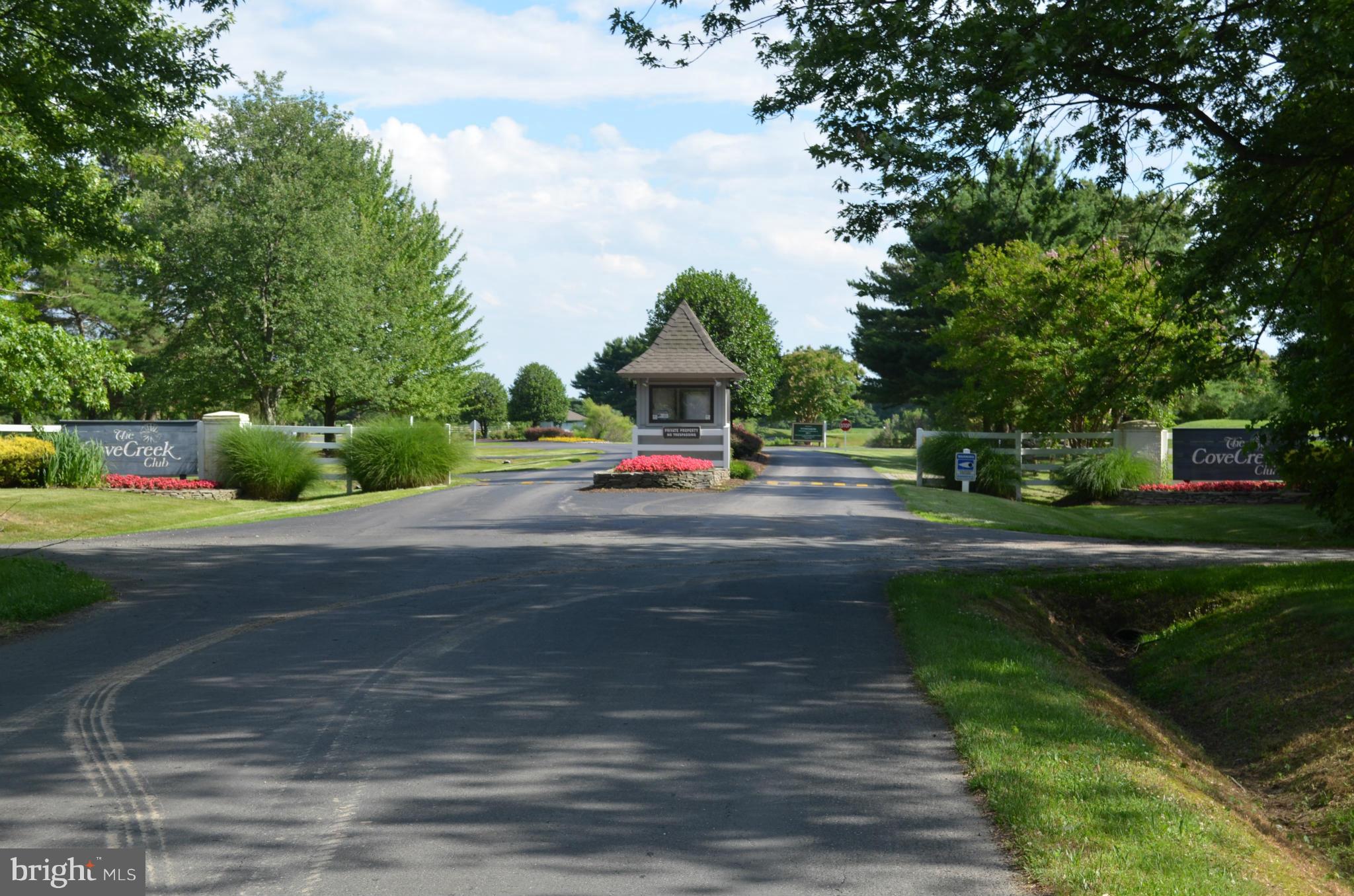 COVE CREEK CLUB - Residential