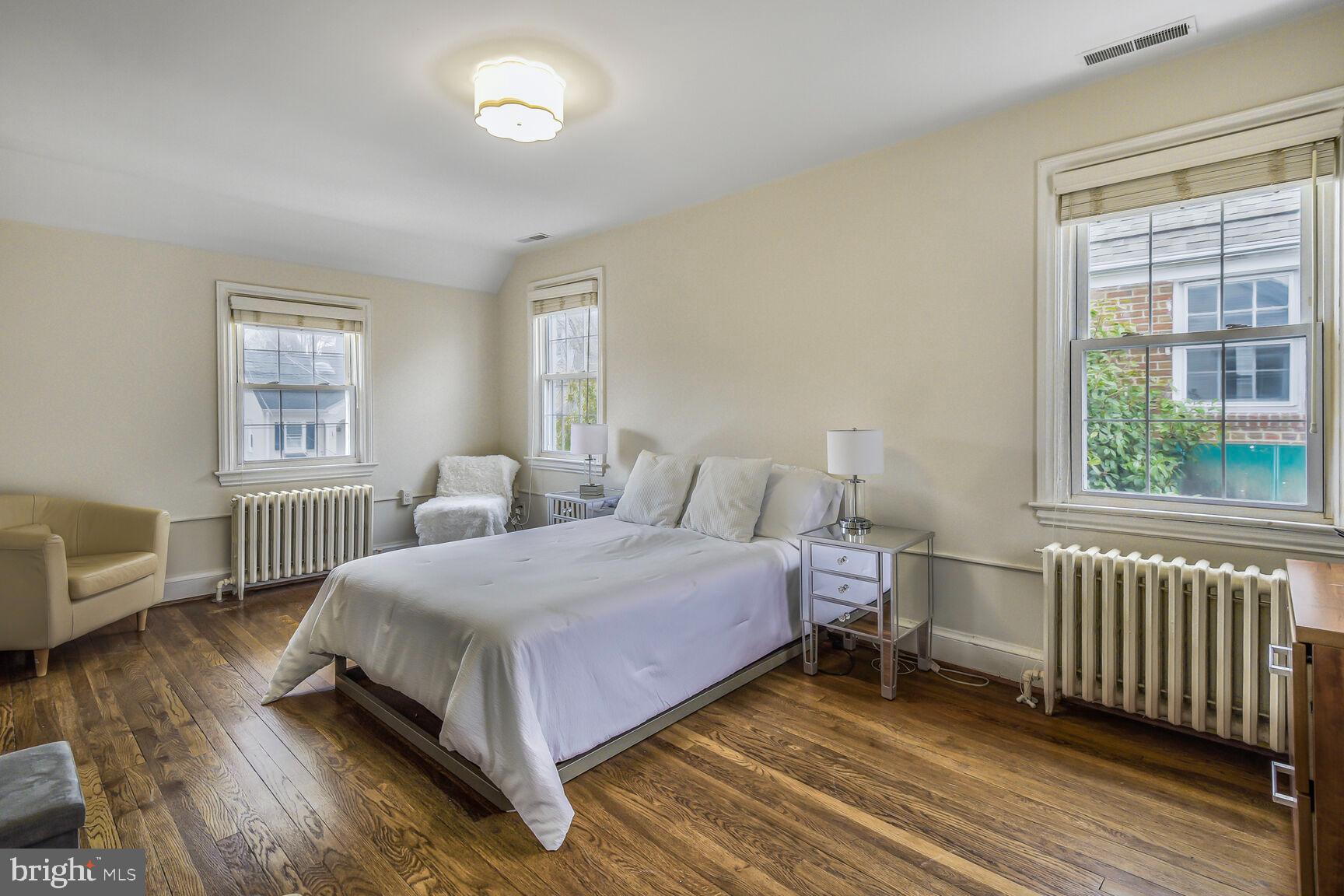 ROSEDALE PARK - Residential