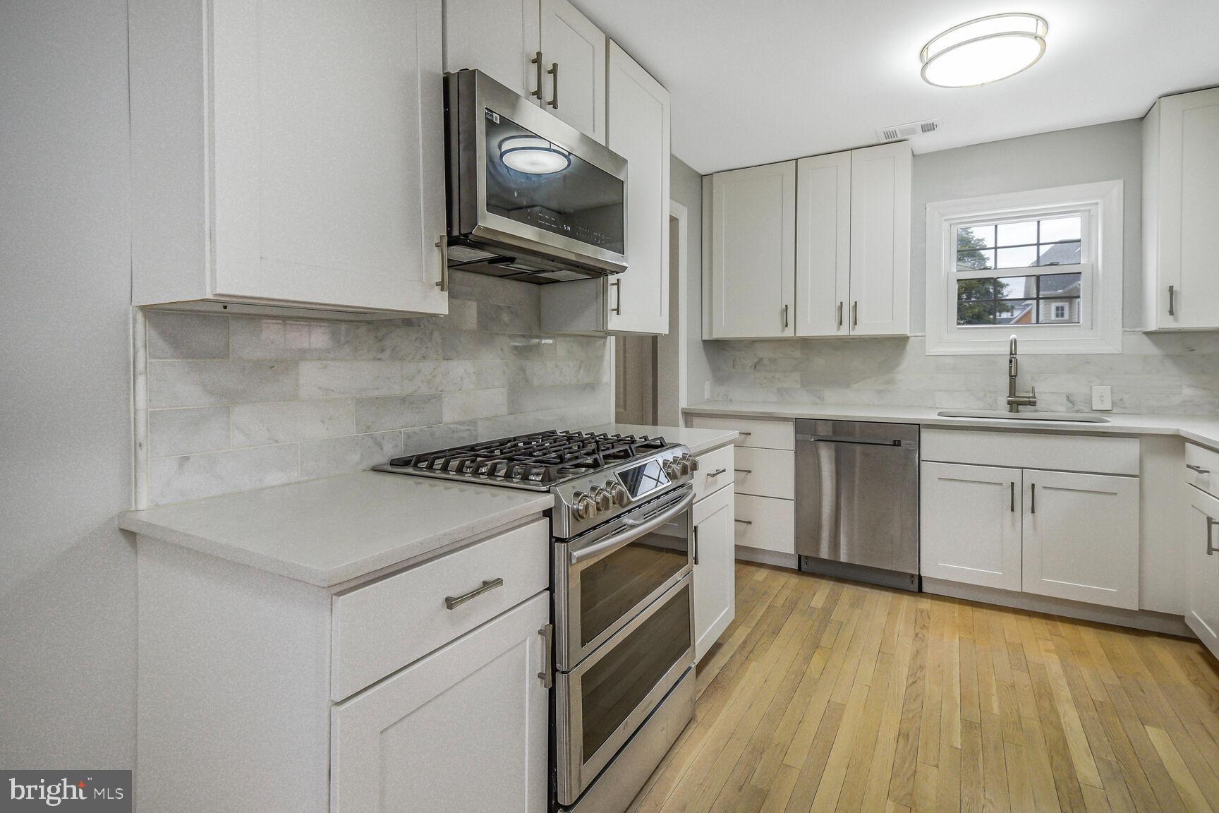 ROSEDALE PARK - Residential