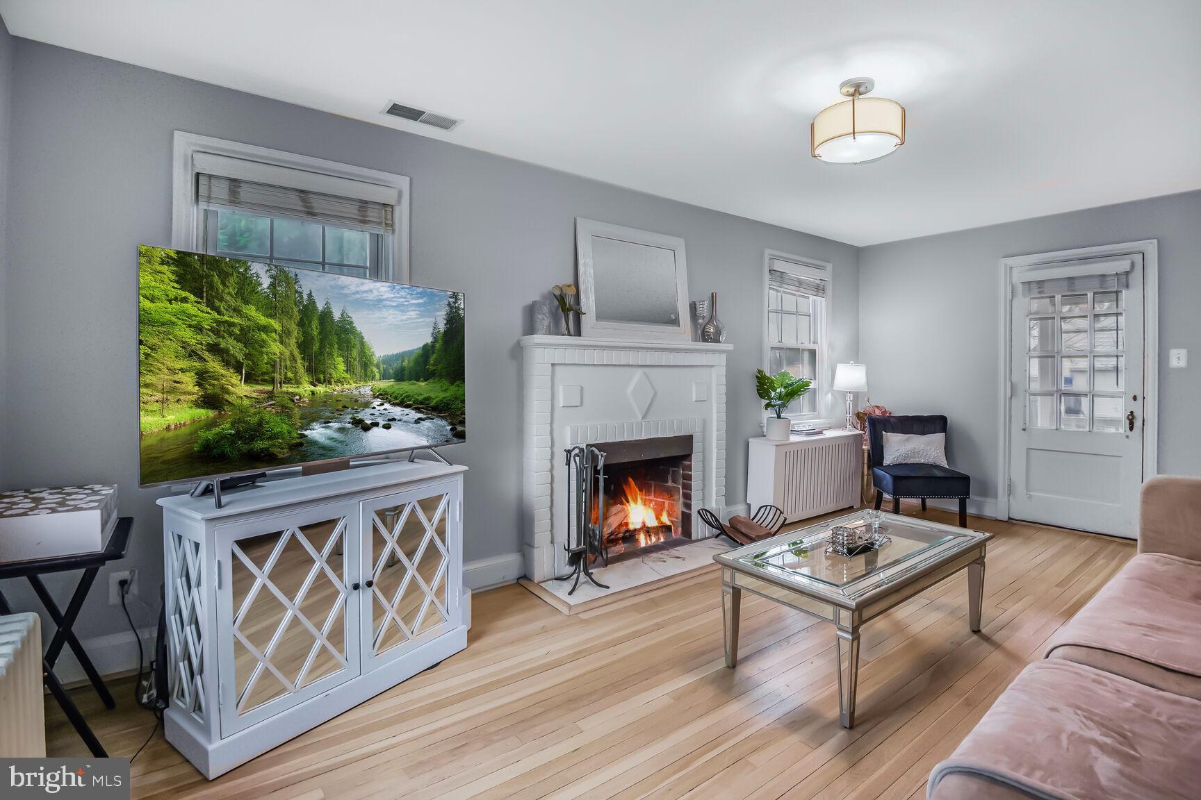 ROSEDALE PARK - Residential