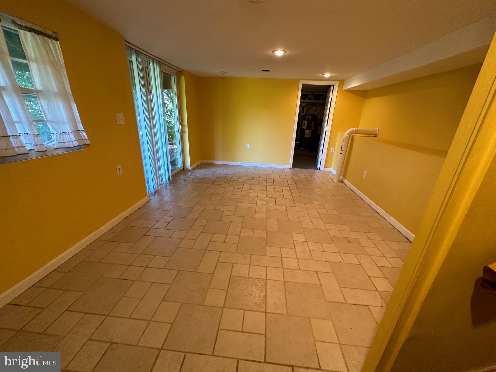 POTOMAC VIEW - Residential Lease