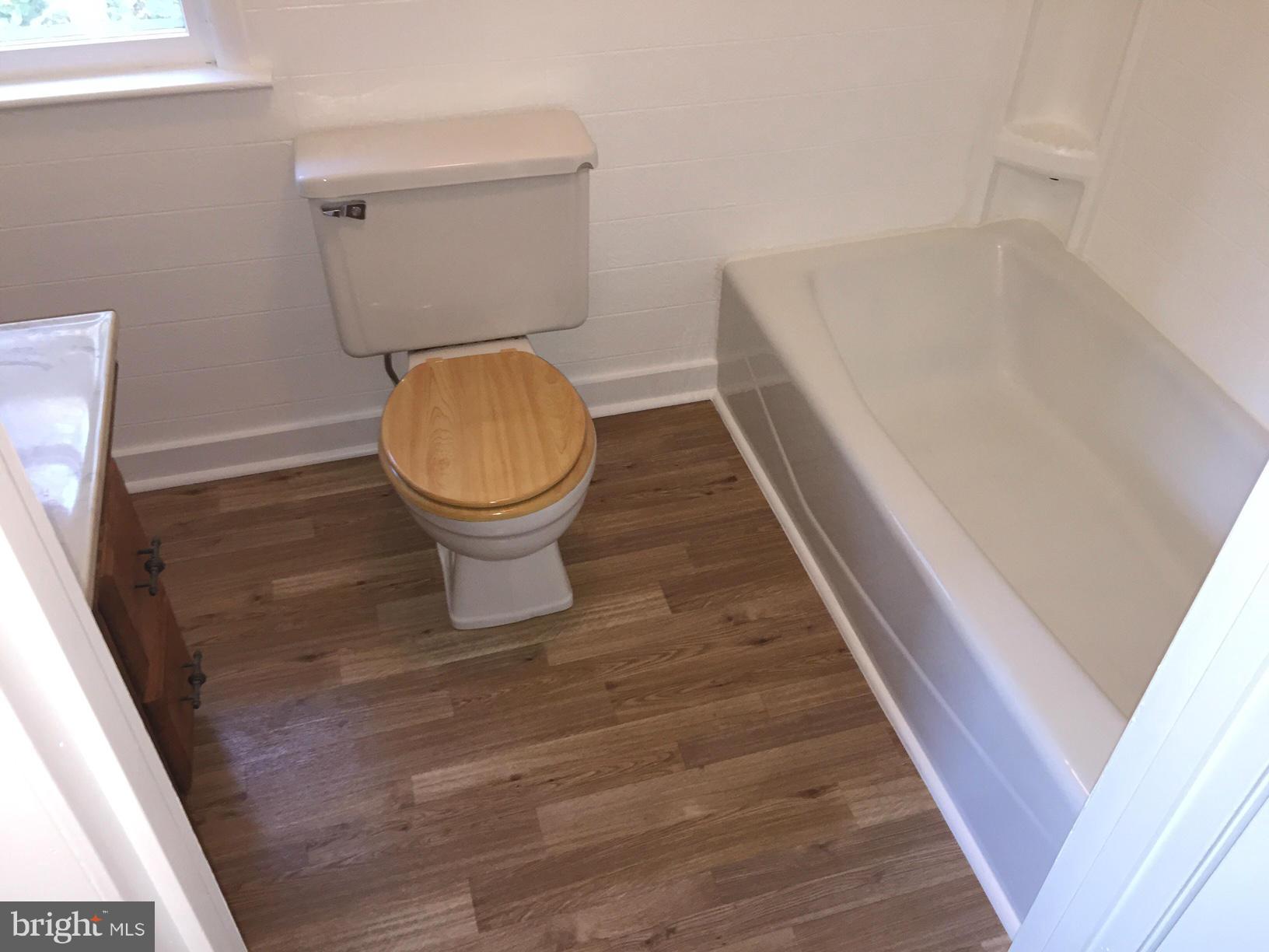 POTOMAC VIEW - Residential Lease