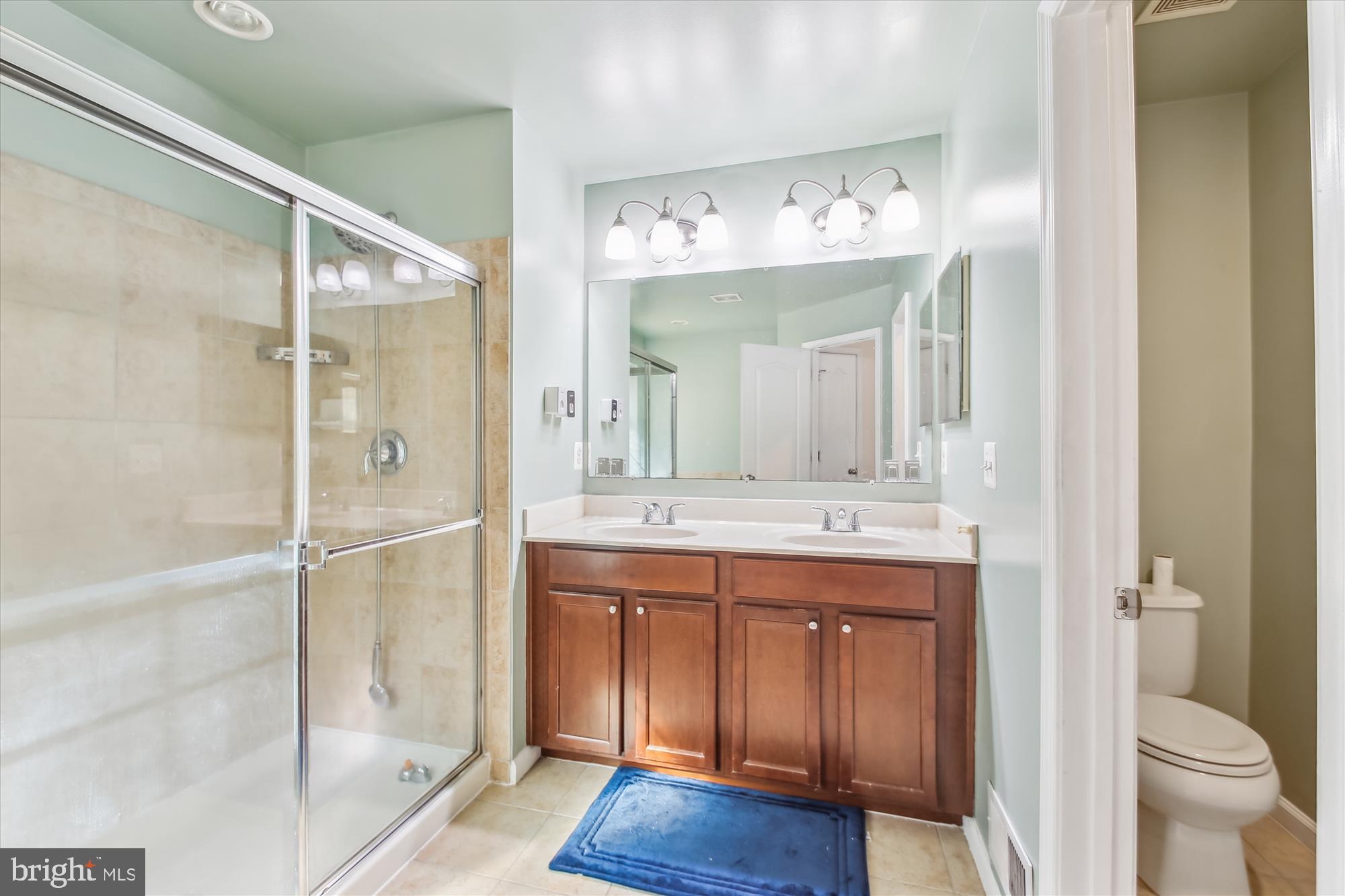 HIGHLAND FARMS - Residential Lease