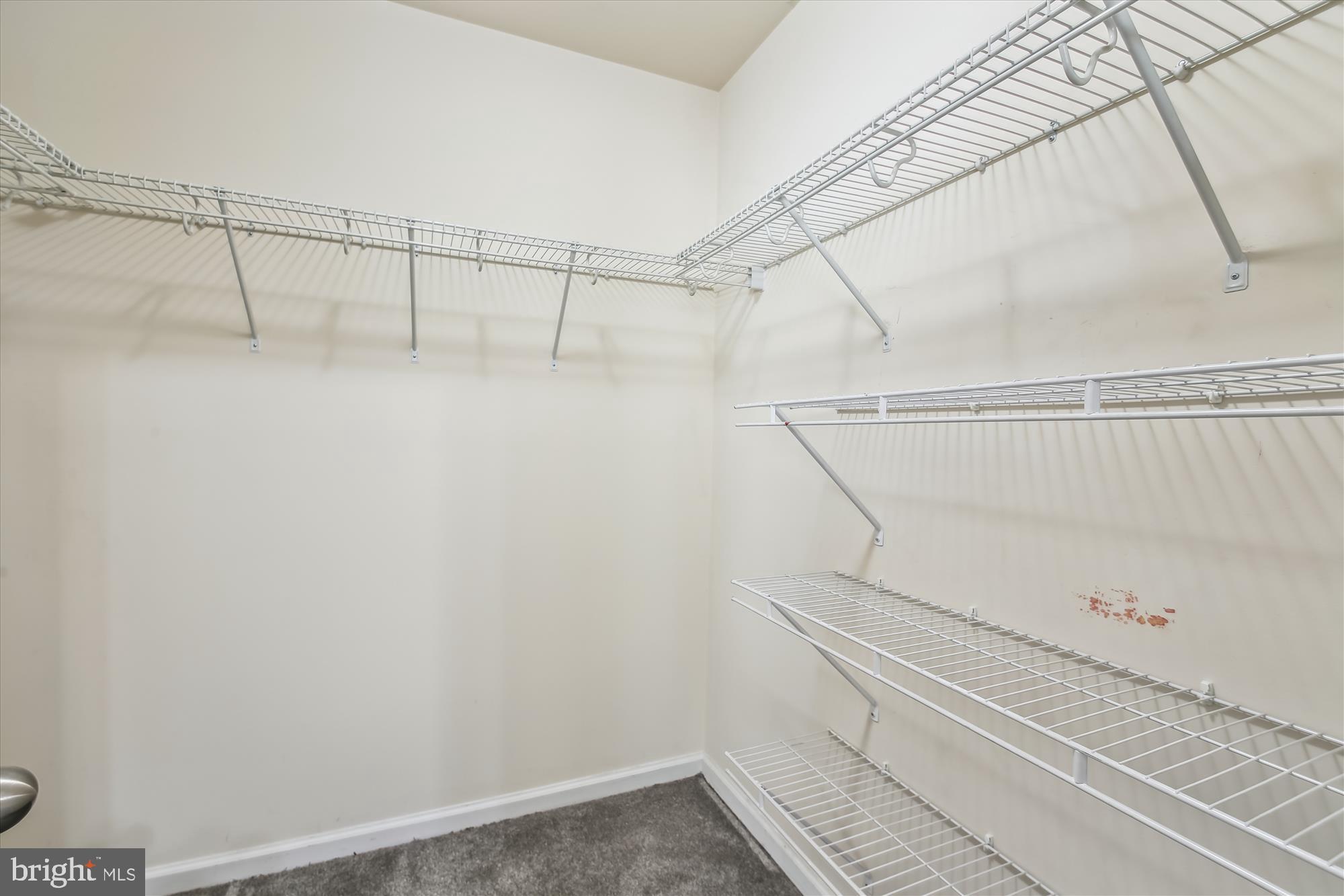 HIGHLAND FARMS - Residential Lease