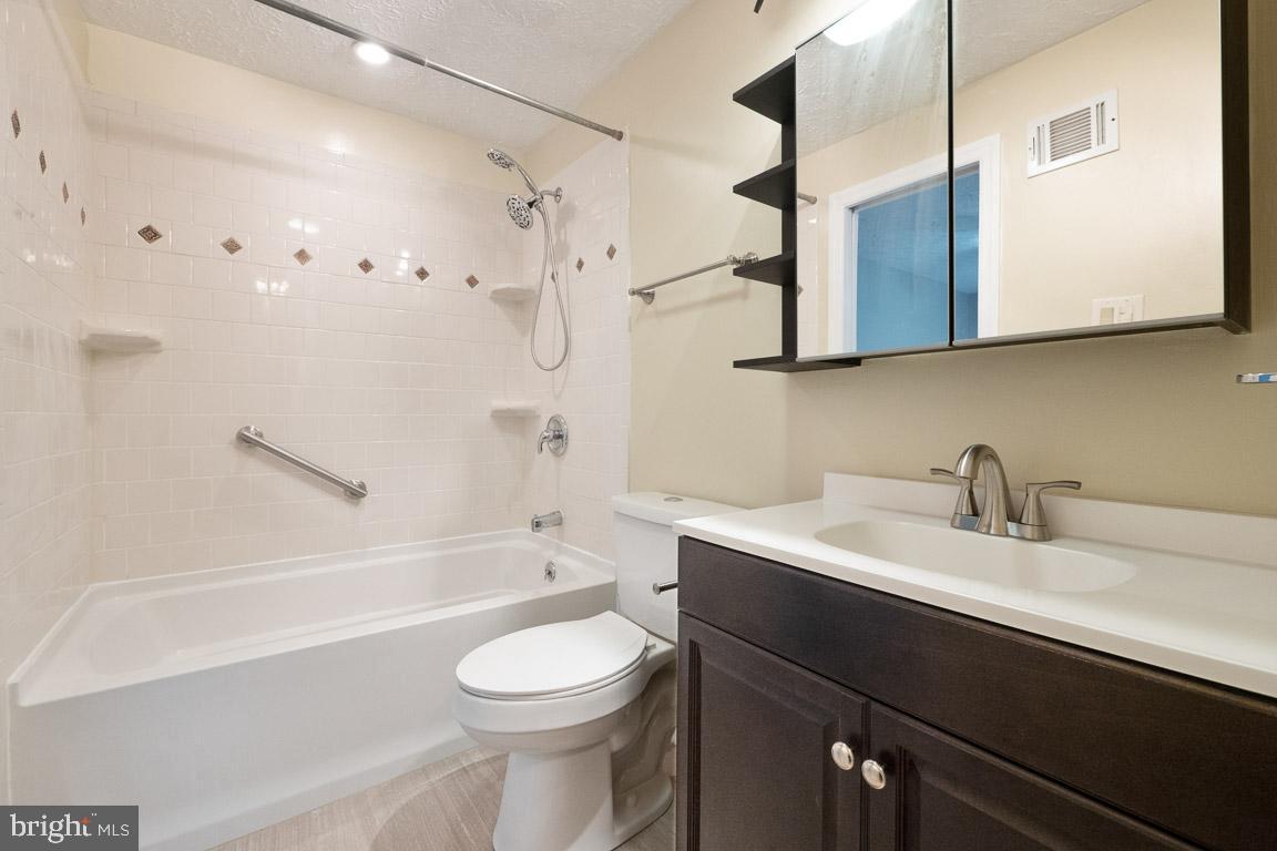 GREENWOOD FARM - Residential