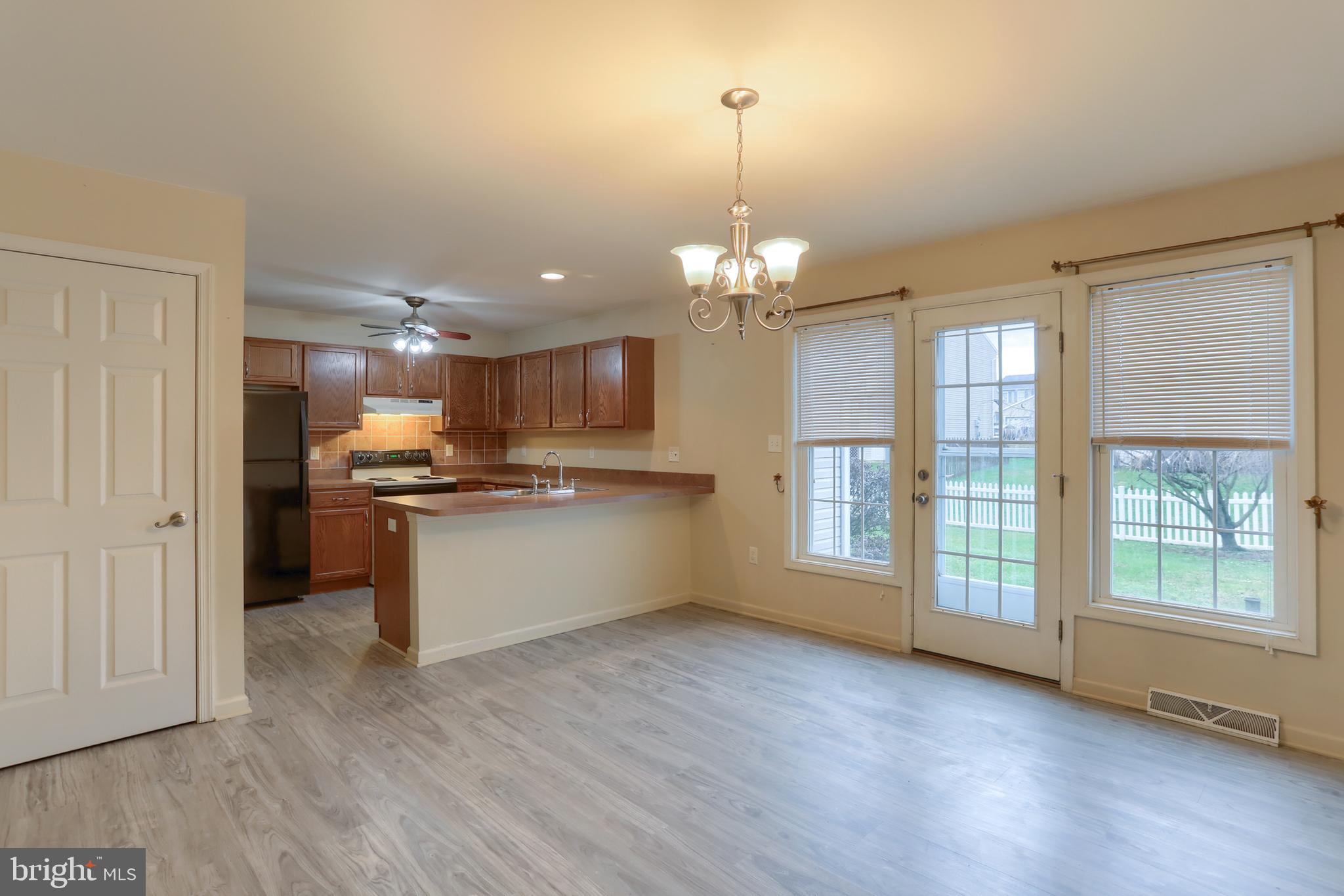 LIGHTHOUSE HARBOR - Residential