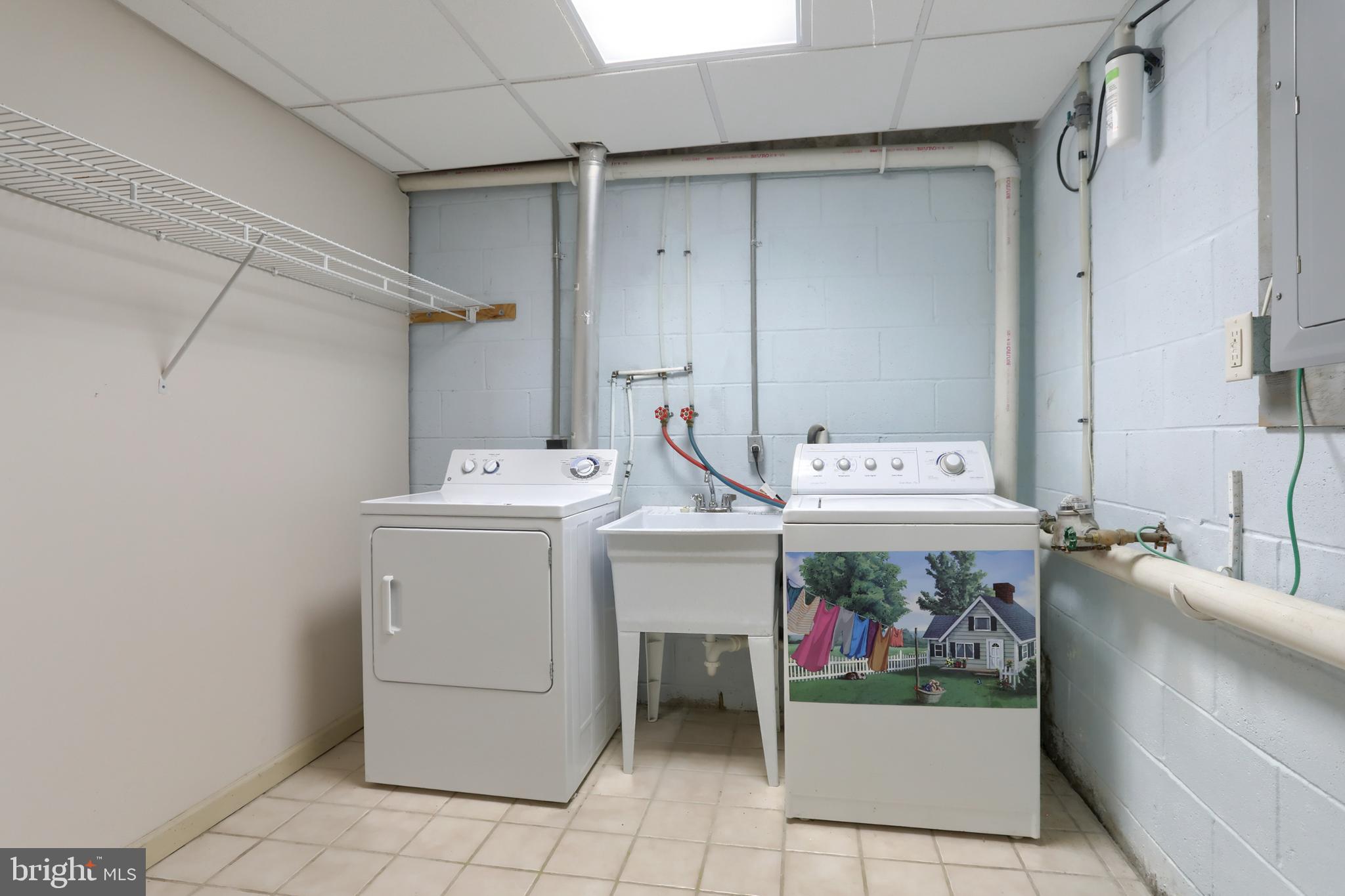 LIGHTHOUSE HARBOR - Residential