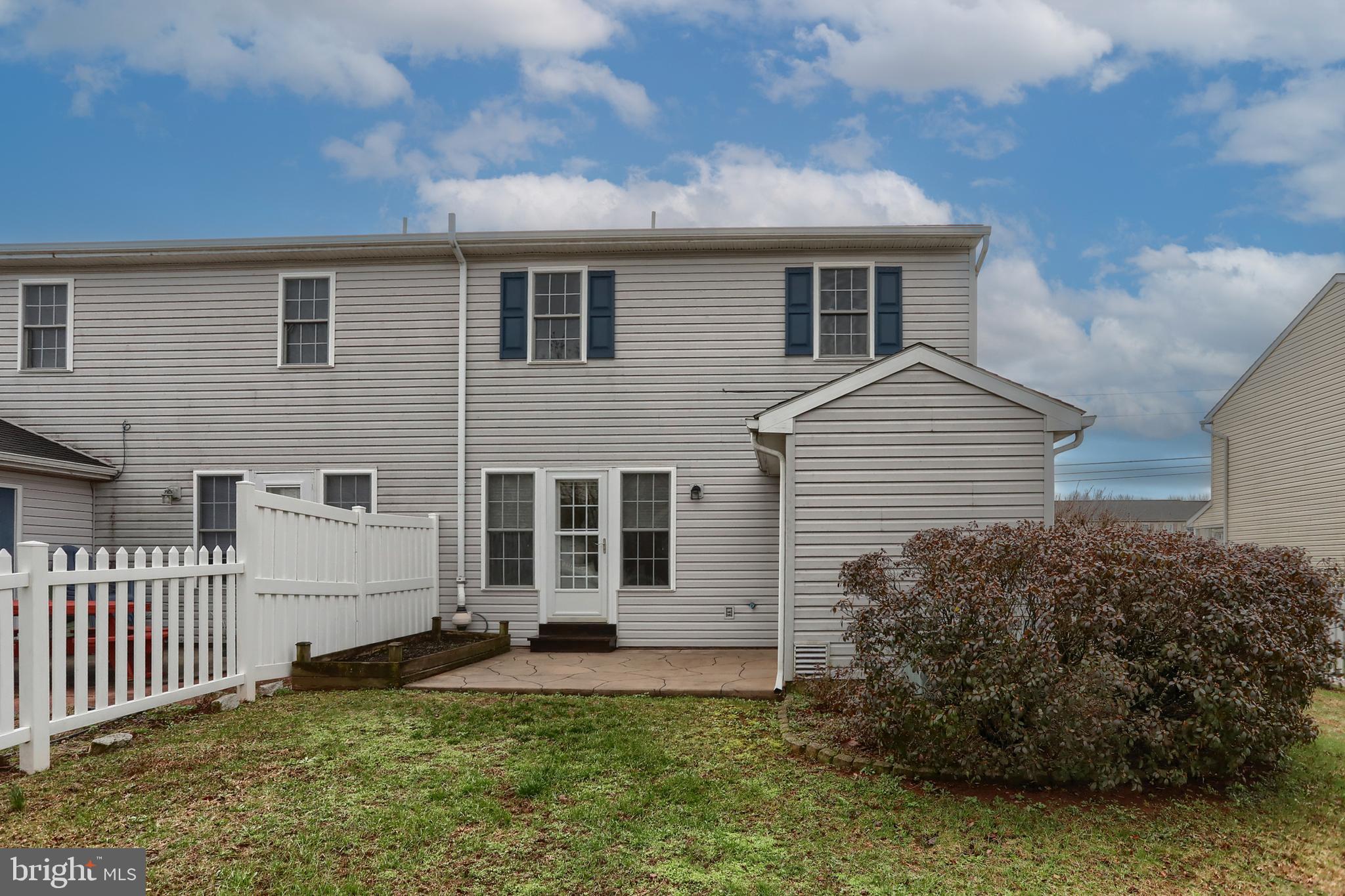 LIGHTHOUSE HARBOR - Residential