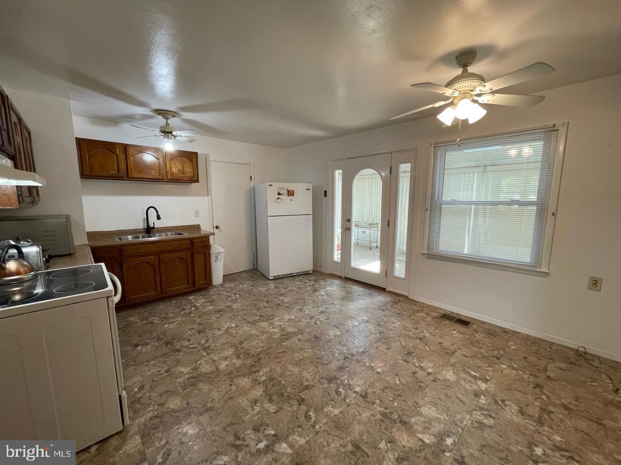 MARLBORO MEADOWS - Residential