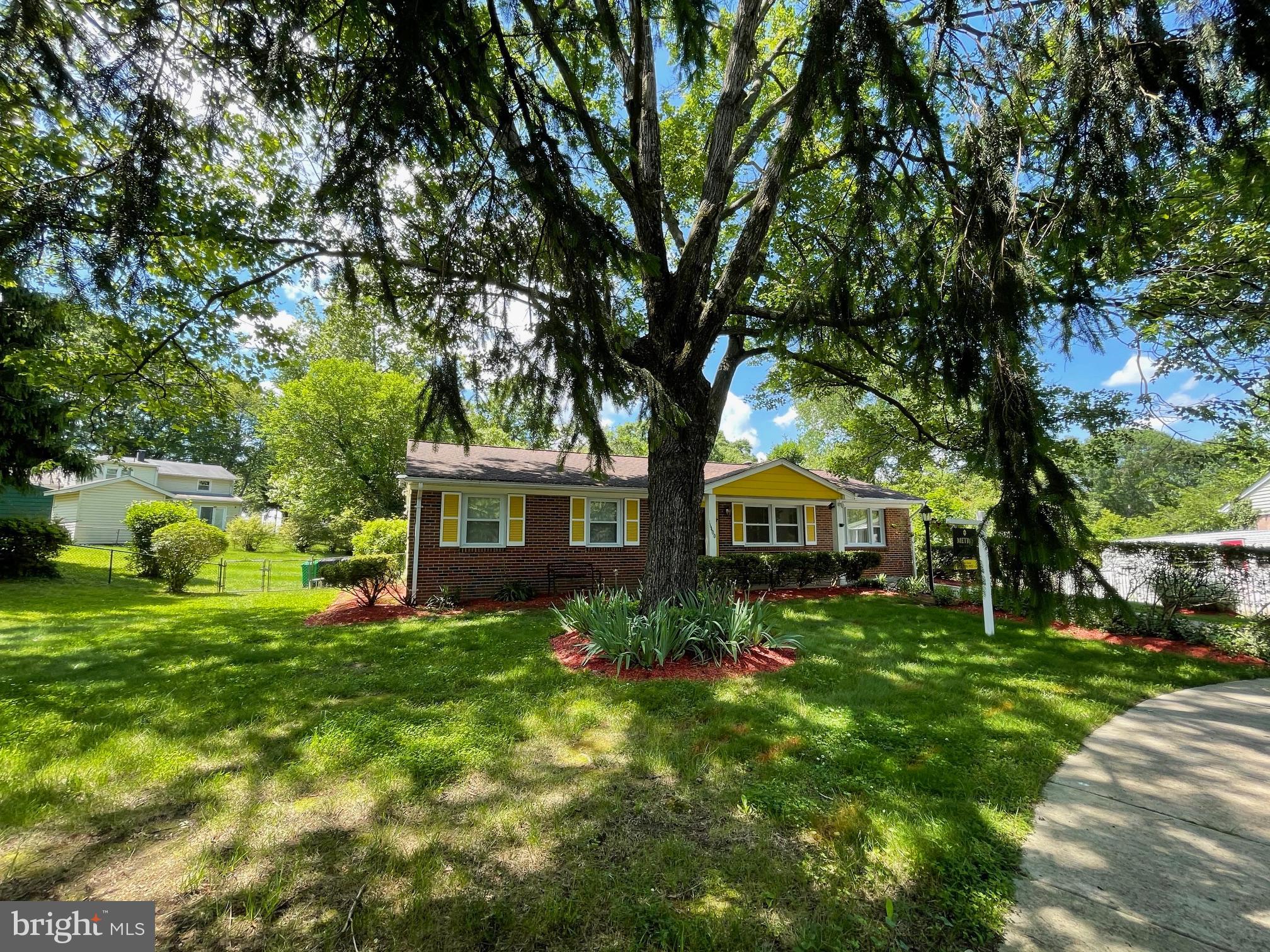 MARLBORO MEADOWS - Residential