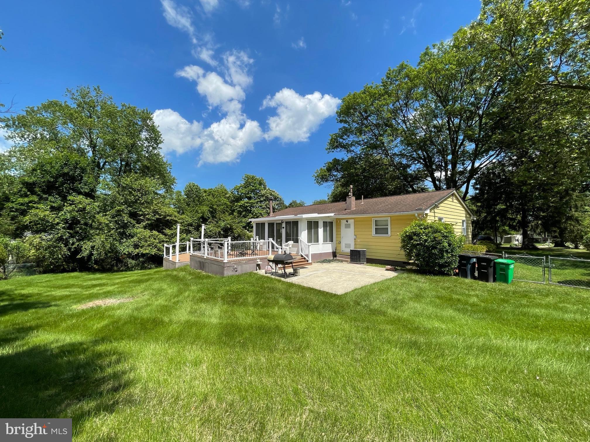 MARLBORO MEADOWS - Residential