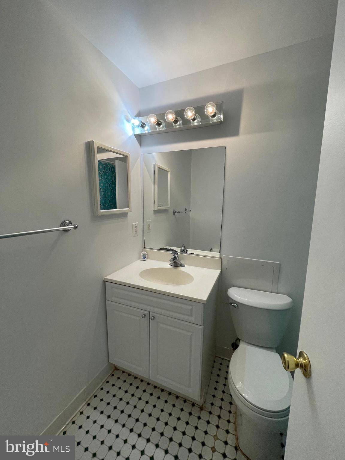 MARLBORO MEADOWS - Residential