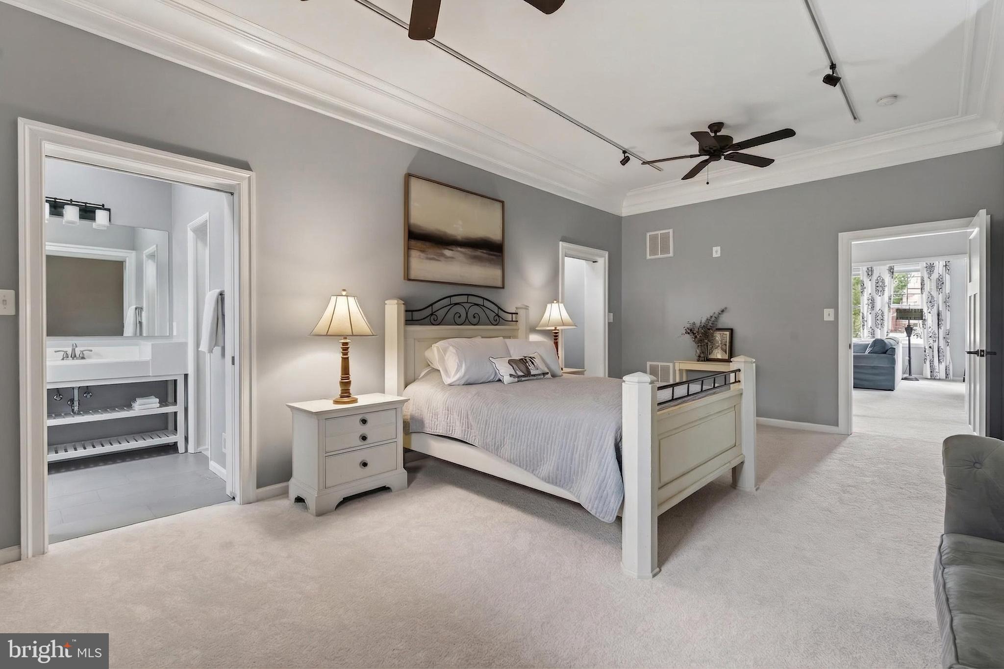 VAN VLECKS - Residential