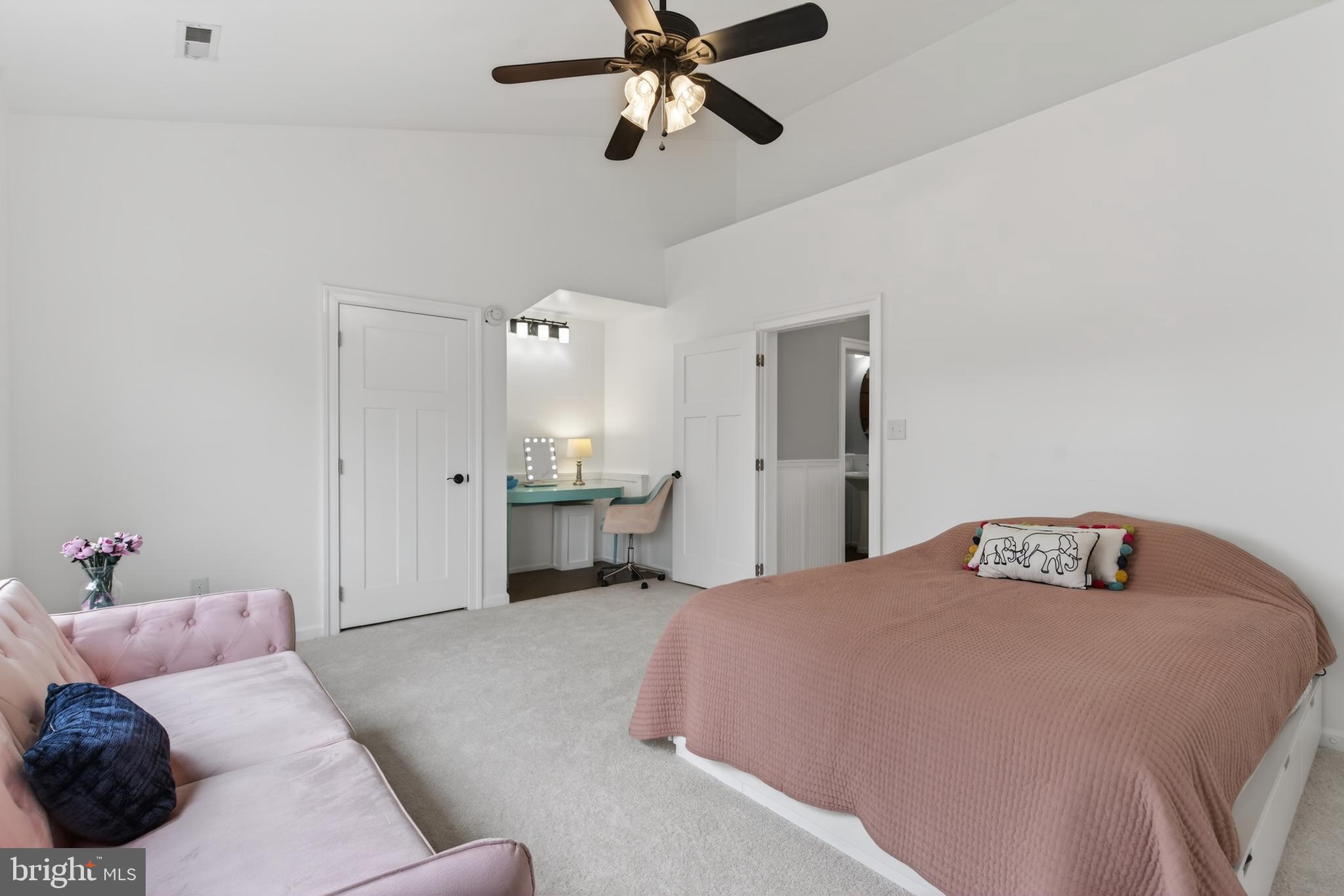 VAN VLECKS - Residential