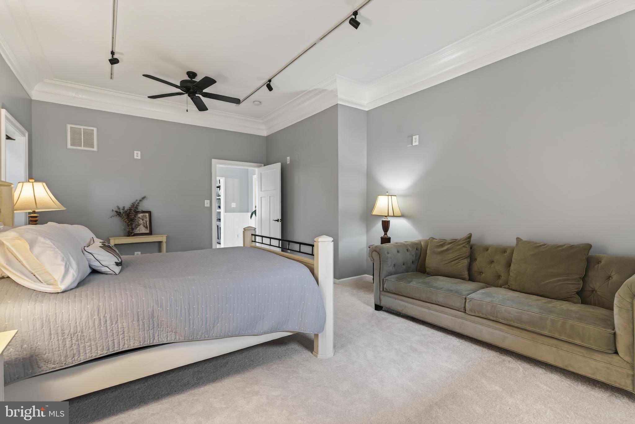 VAN VLECKS - Residential