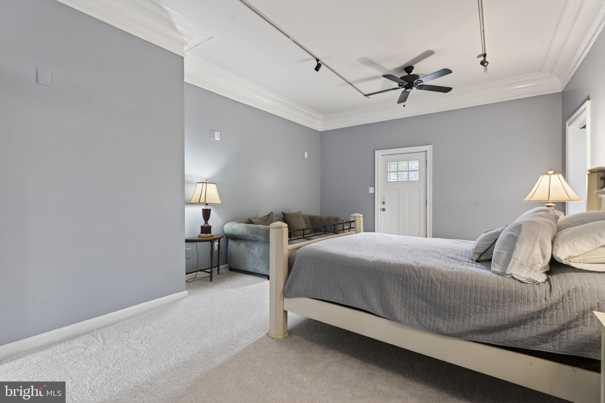 VAN VLECKS - Residential