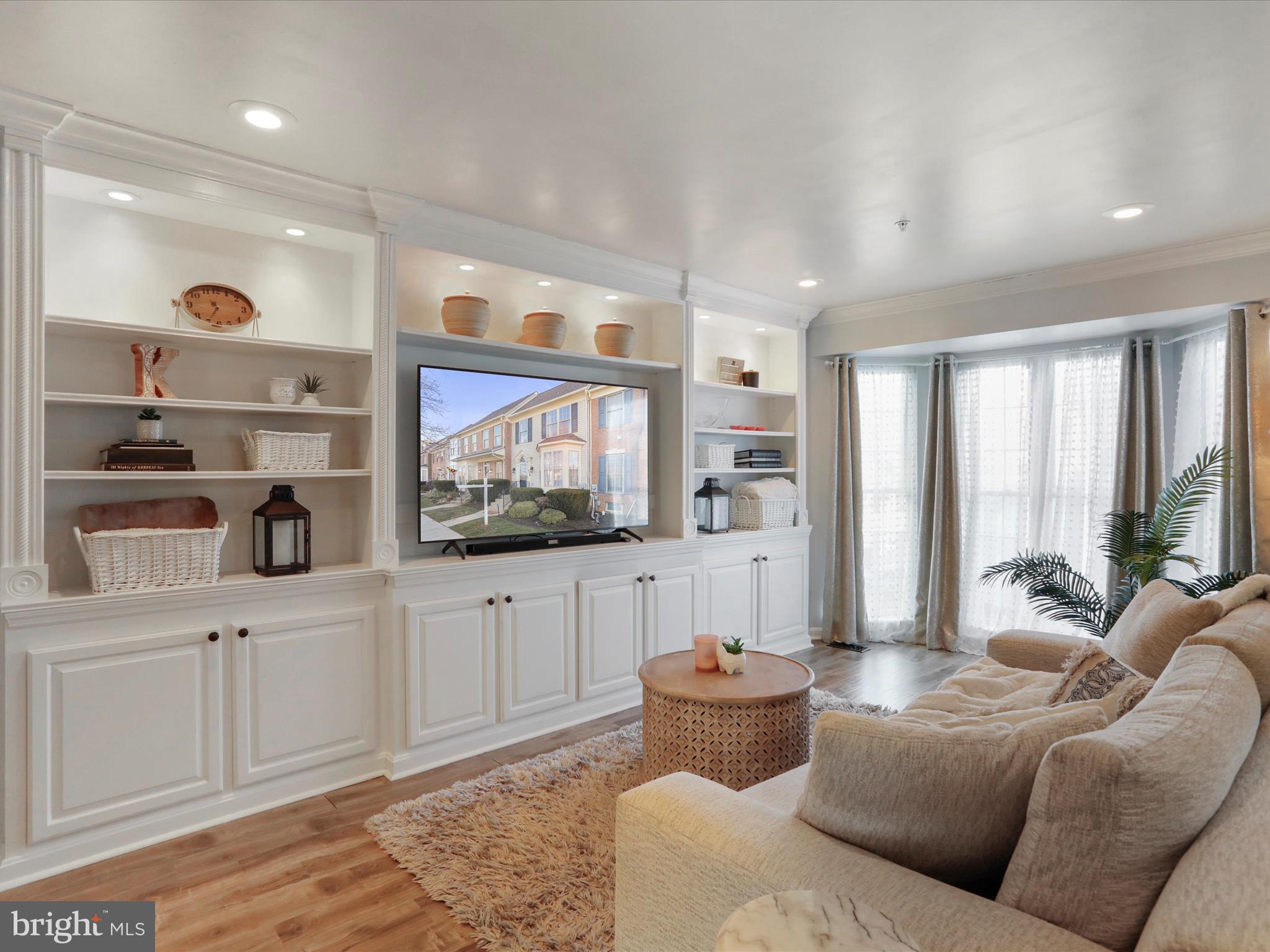 WORMANS MILL - Residential