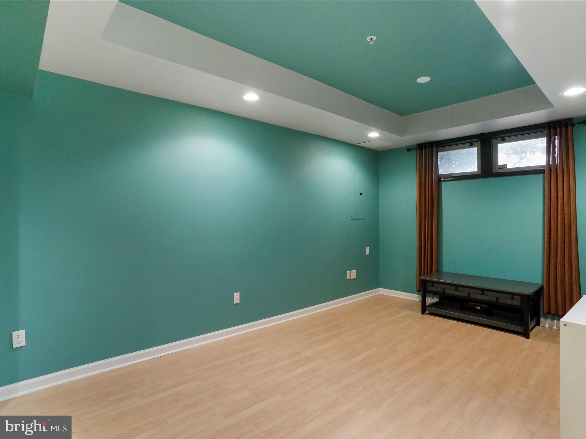 WORMANS MILL - Residential