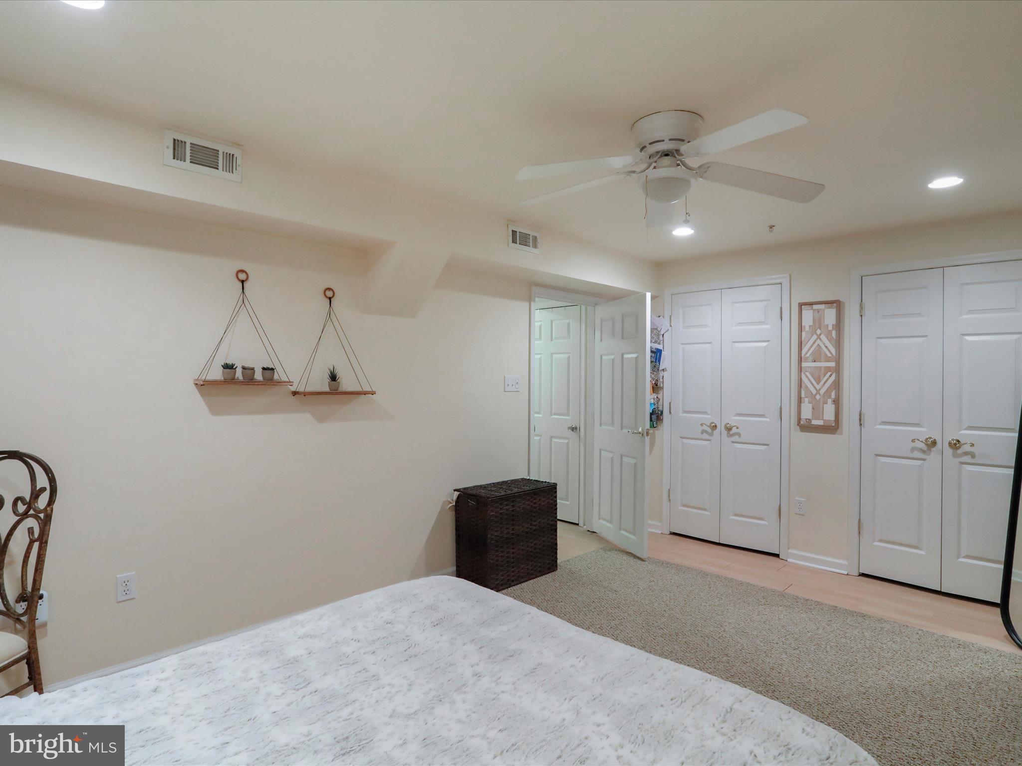 WORMANS MILL - Residential