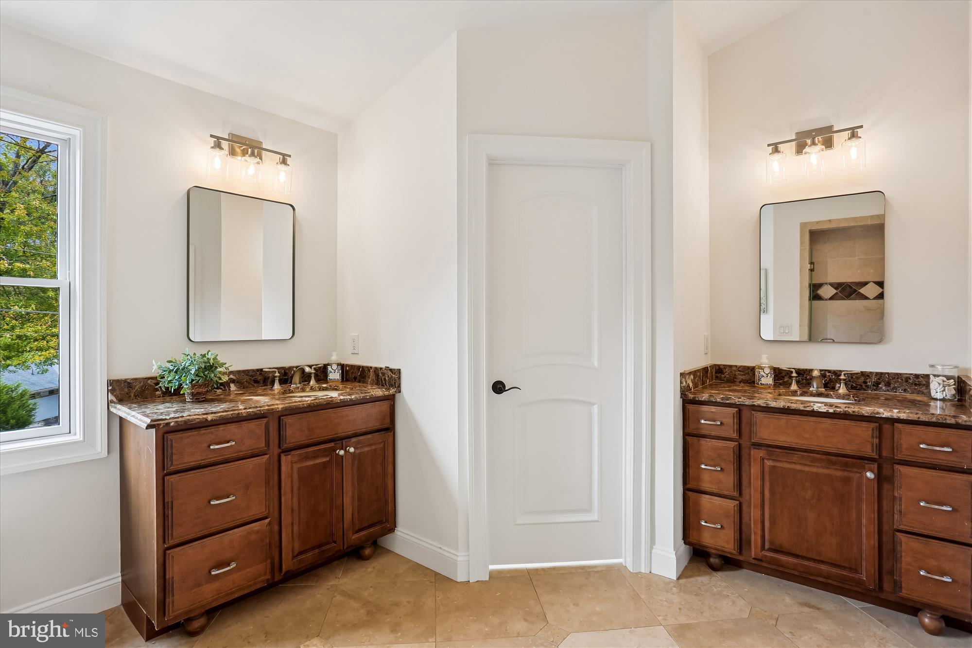 PARKWOOD - Residential