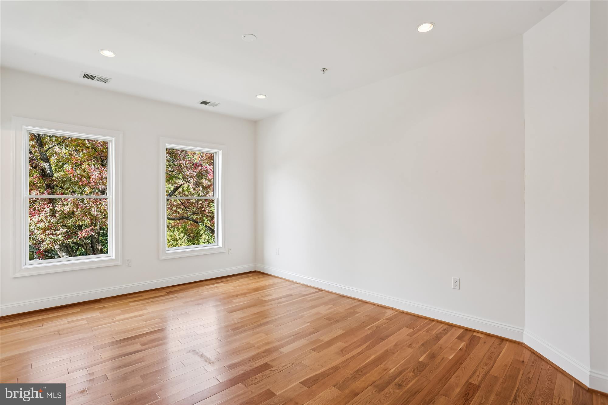 PARKWOOD - Residential