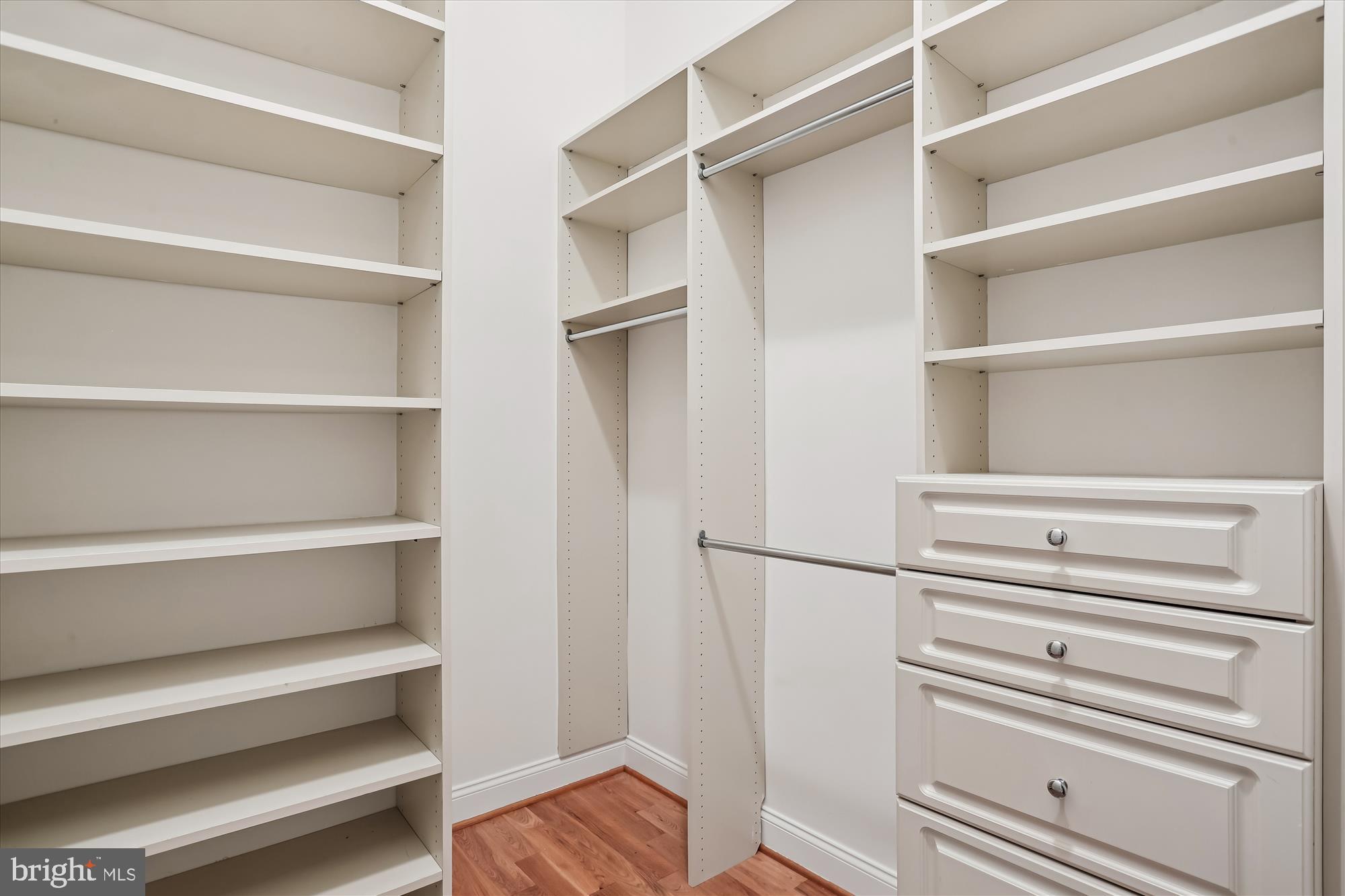 PARKWOOD - Residential