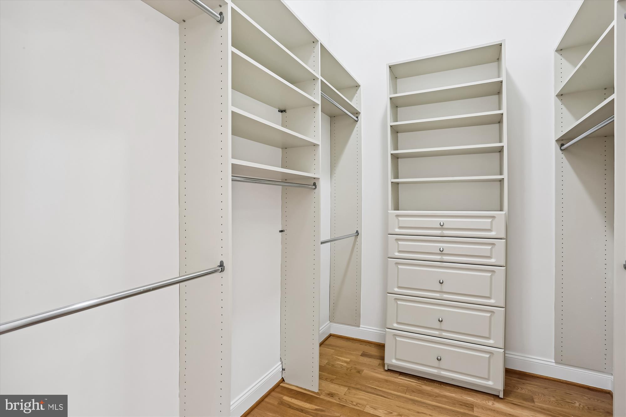 PARKWOOD - Residential