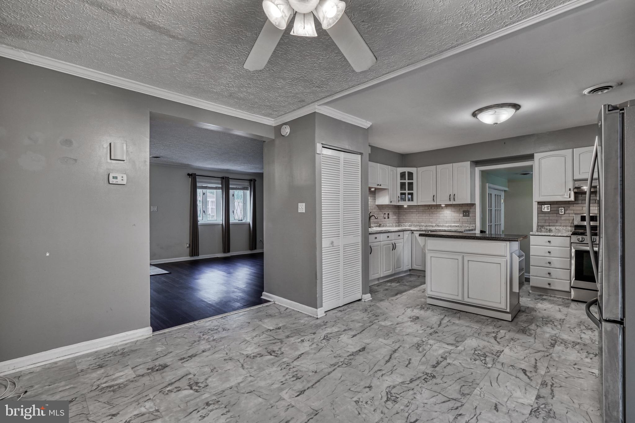 CARROLLWOOD - Residential