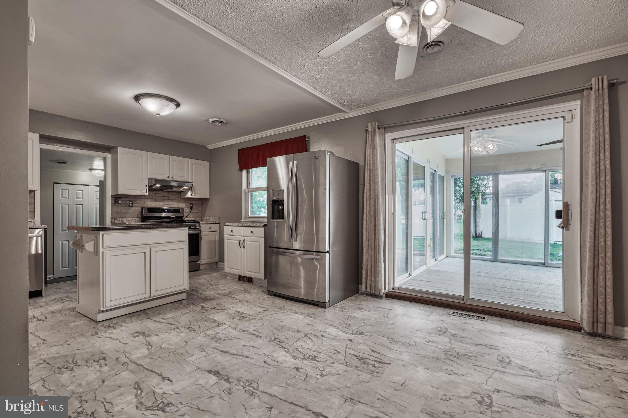 CARROLLWOOD - Residential