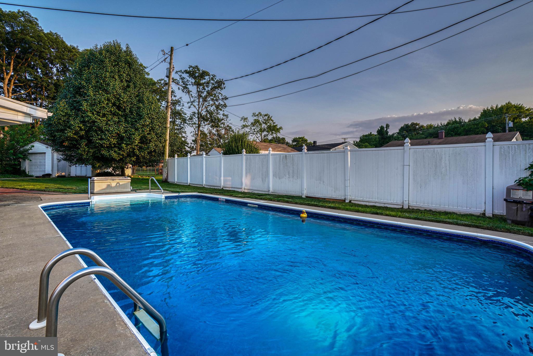 CARROLLWOOD - Residential