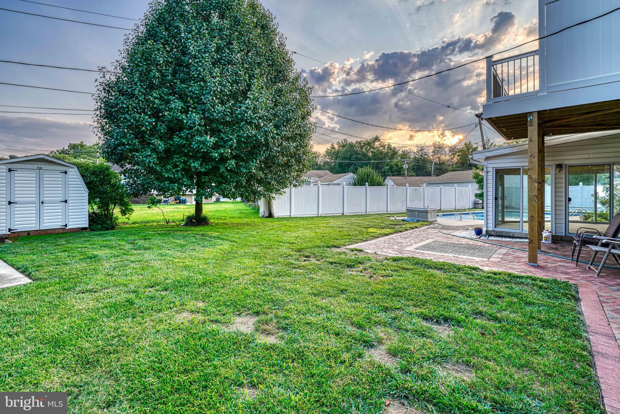 CARROLLWOOD - Residential