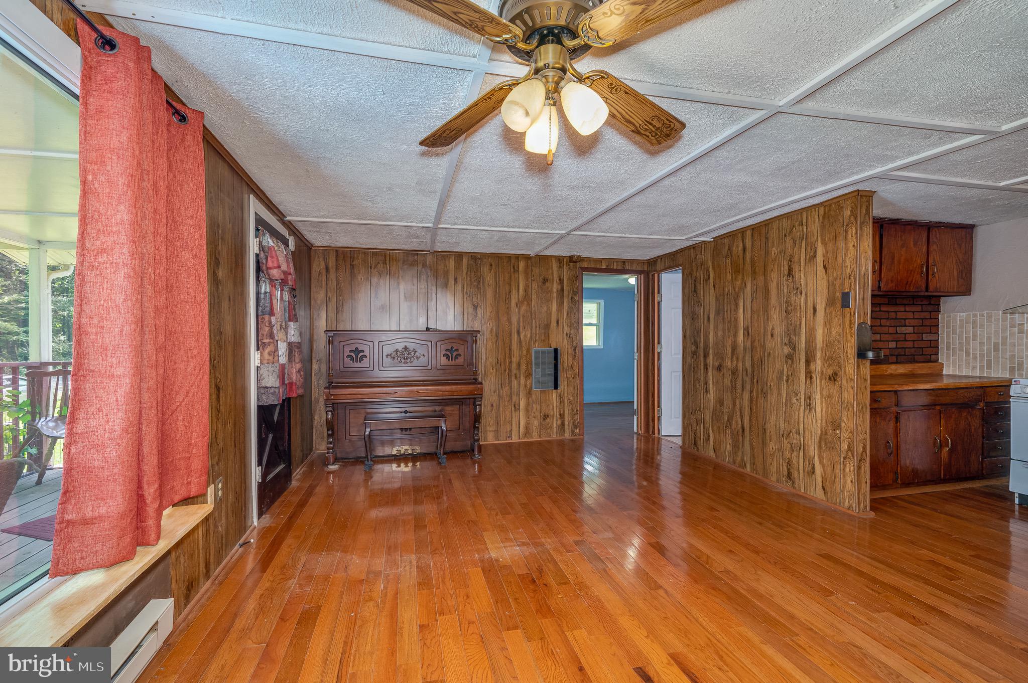 WILDE  ACRES - Residential