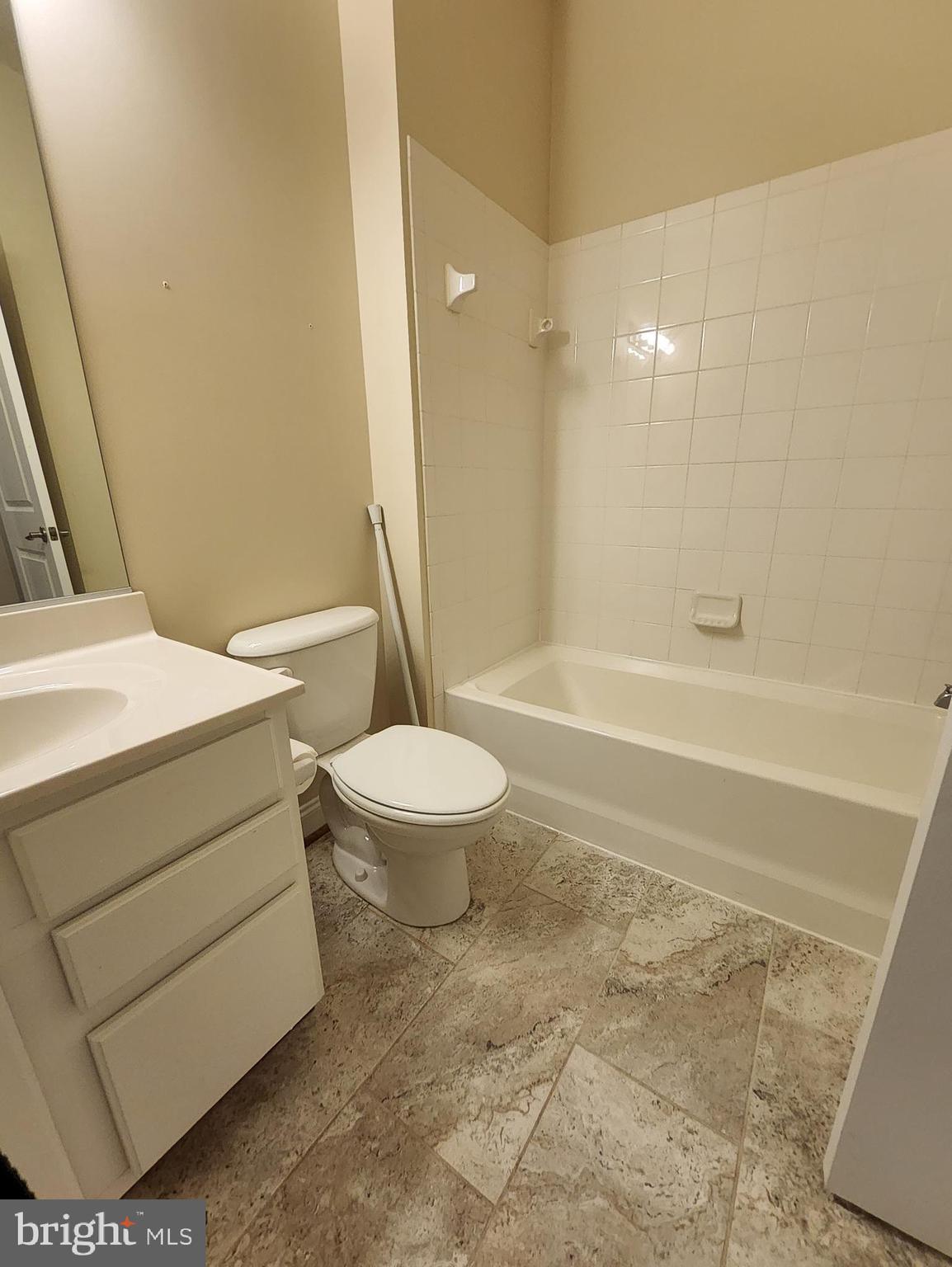 SOUTH MARKET - Residential Lease