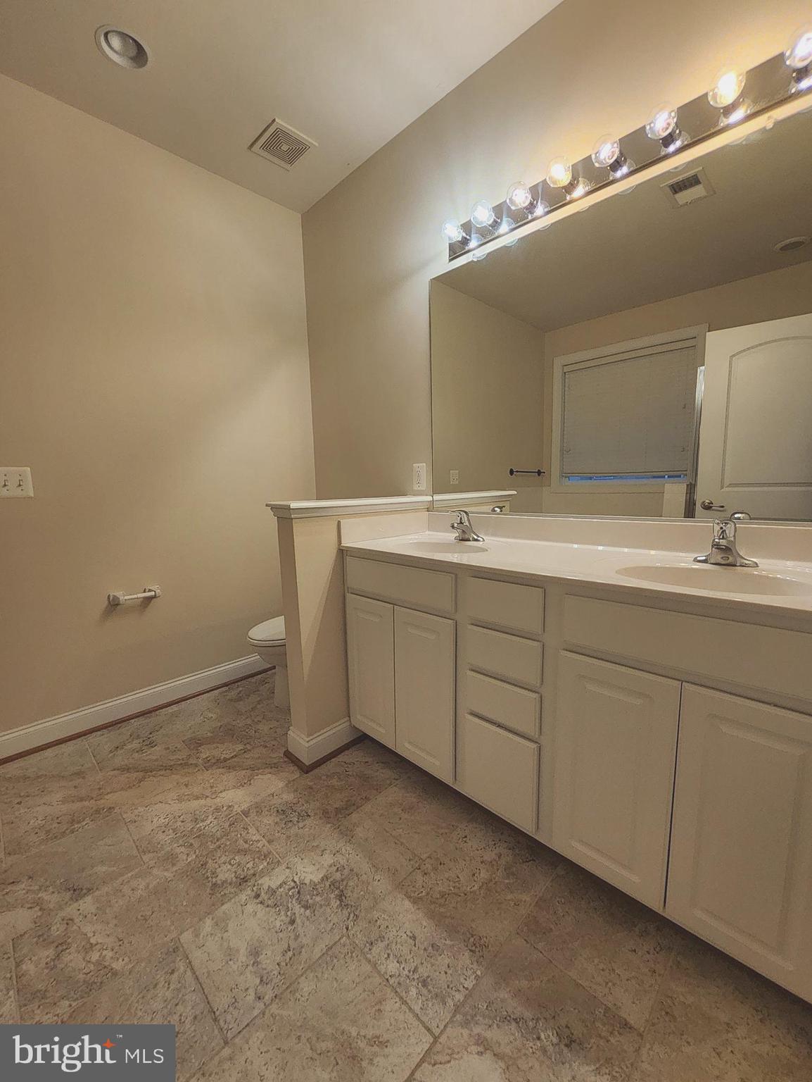 SOUTH MARKET - Residential Lease