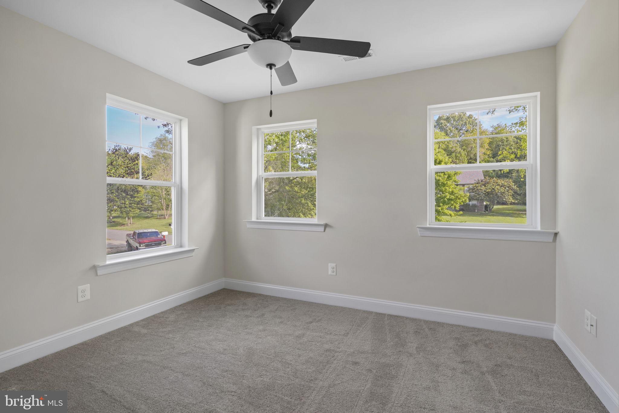 CLIFFTON ON THE POTOMAC - Residential