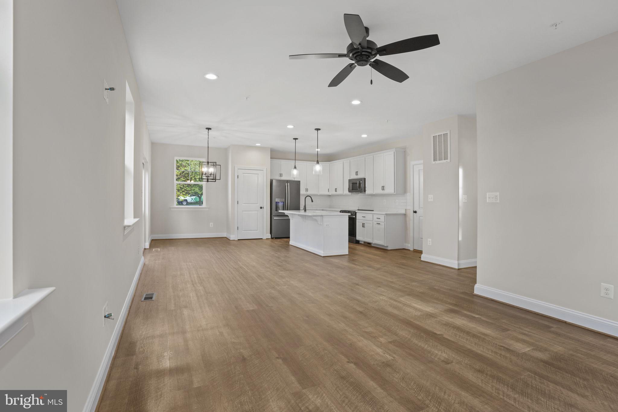 CLIFFTON ON THE POTOMAC - Residential