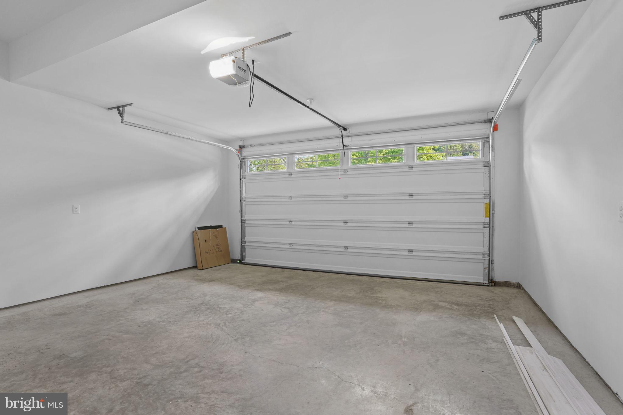 CLIFFTON ON THE POTOMAC - Residential