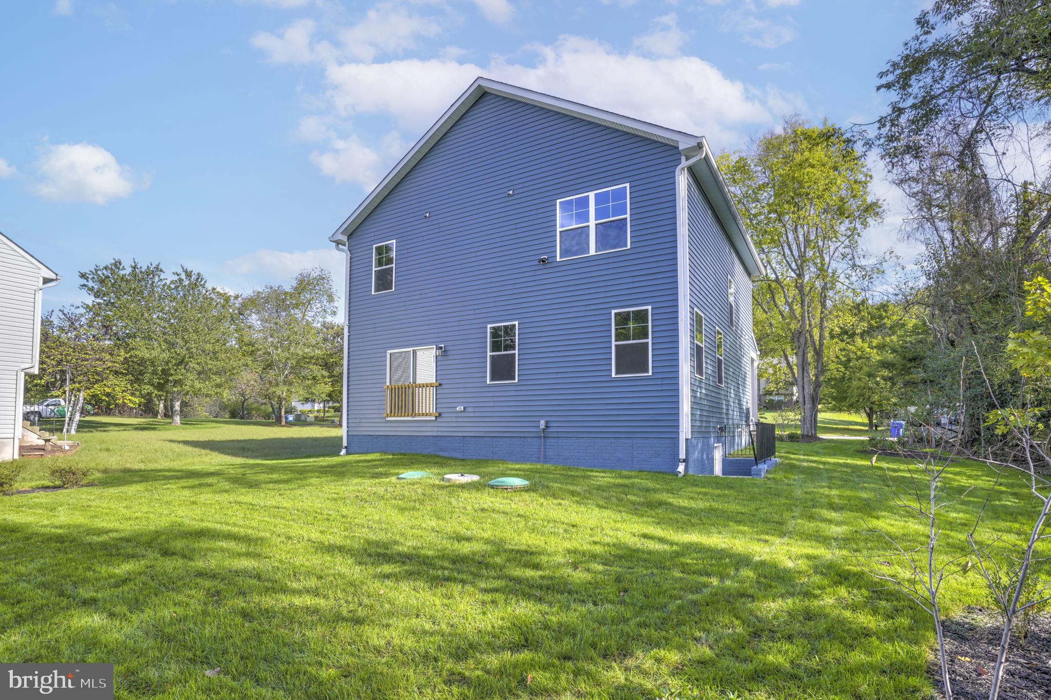 CLIFFTON ON THE POTOMAC - Residential