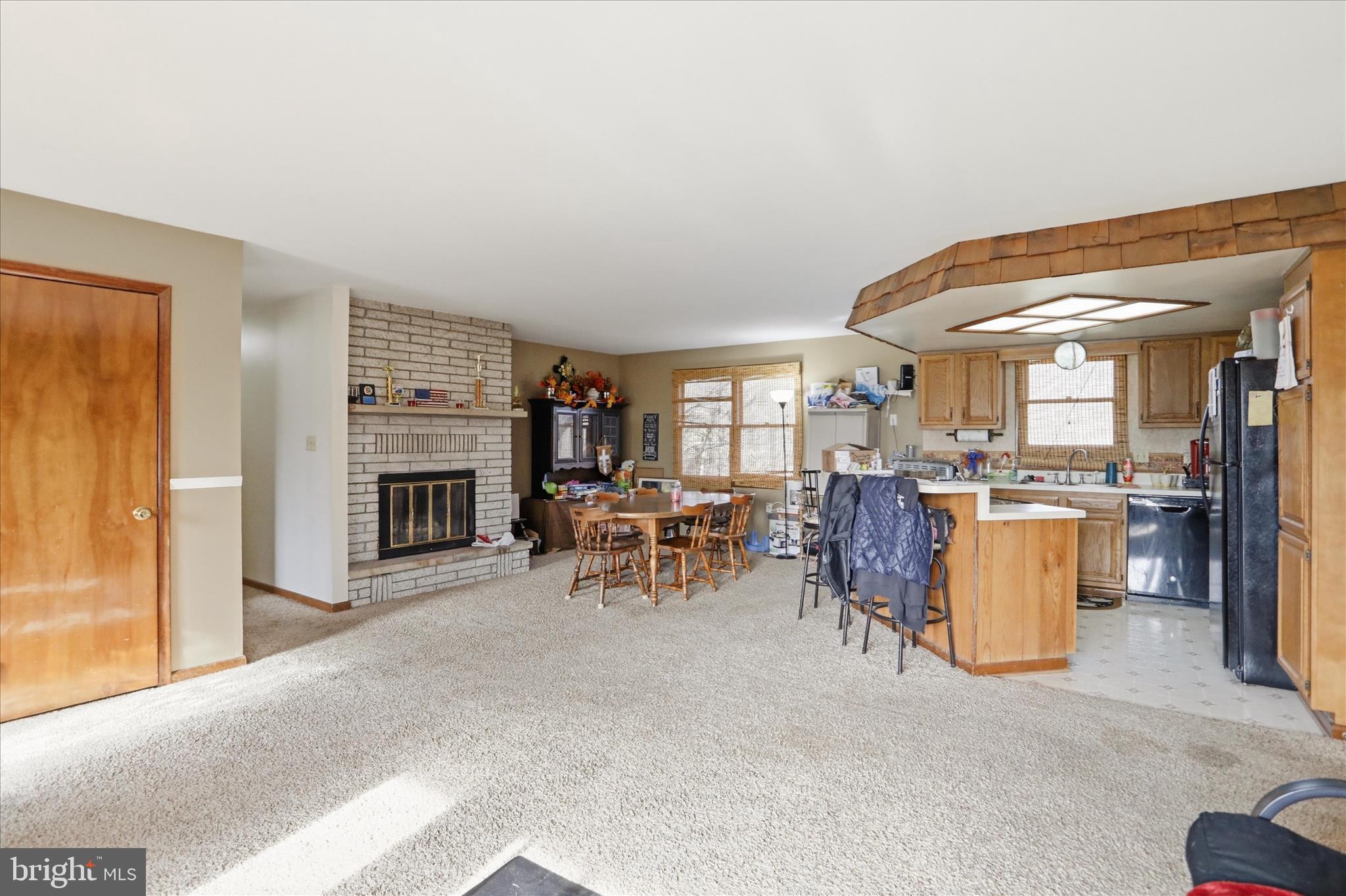 KNOBLEY ESTATES - Residential