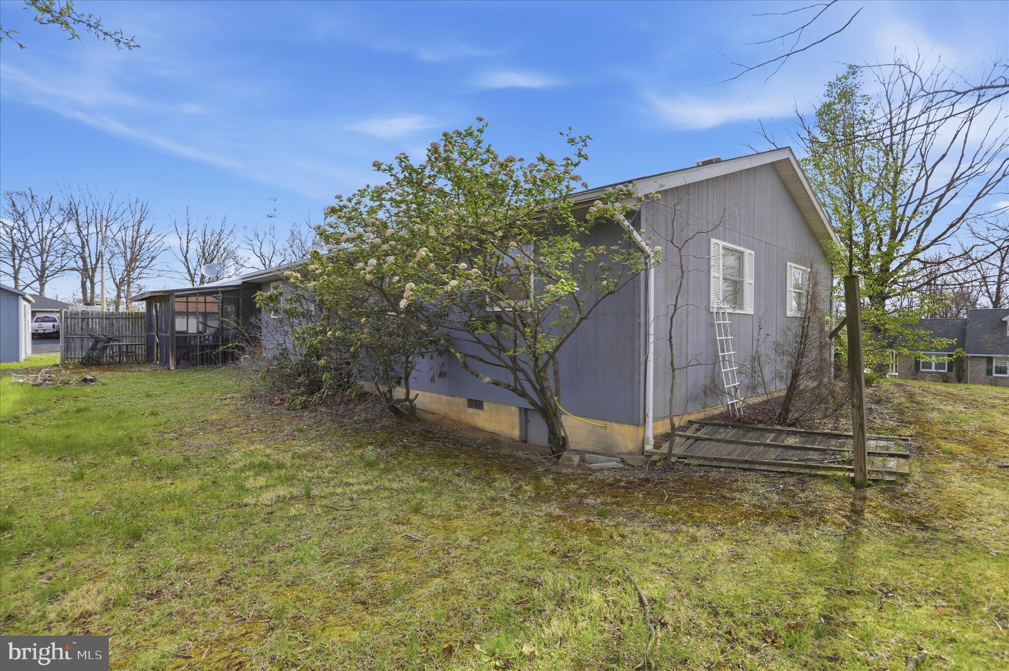 KNOBLEY ESTATES - Residential